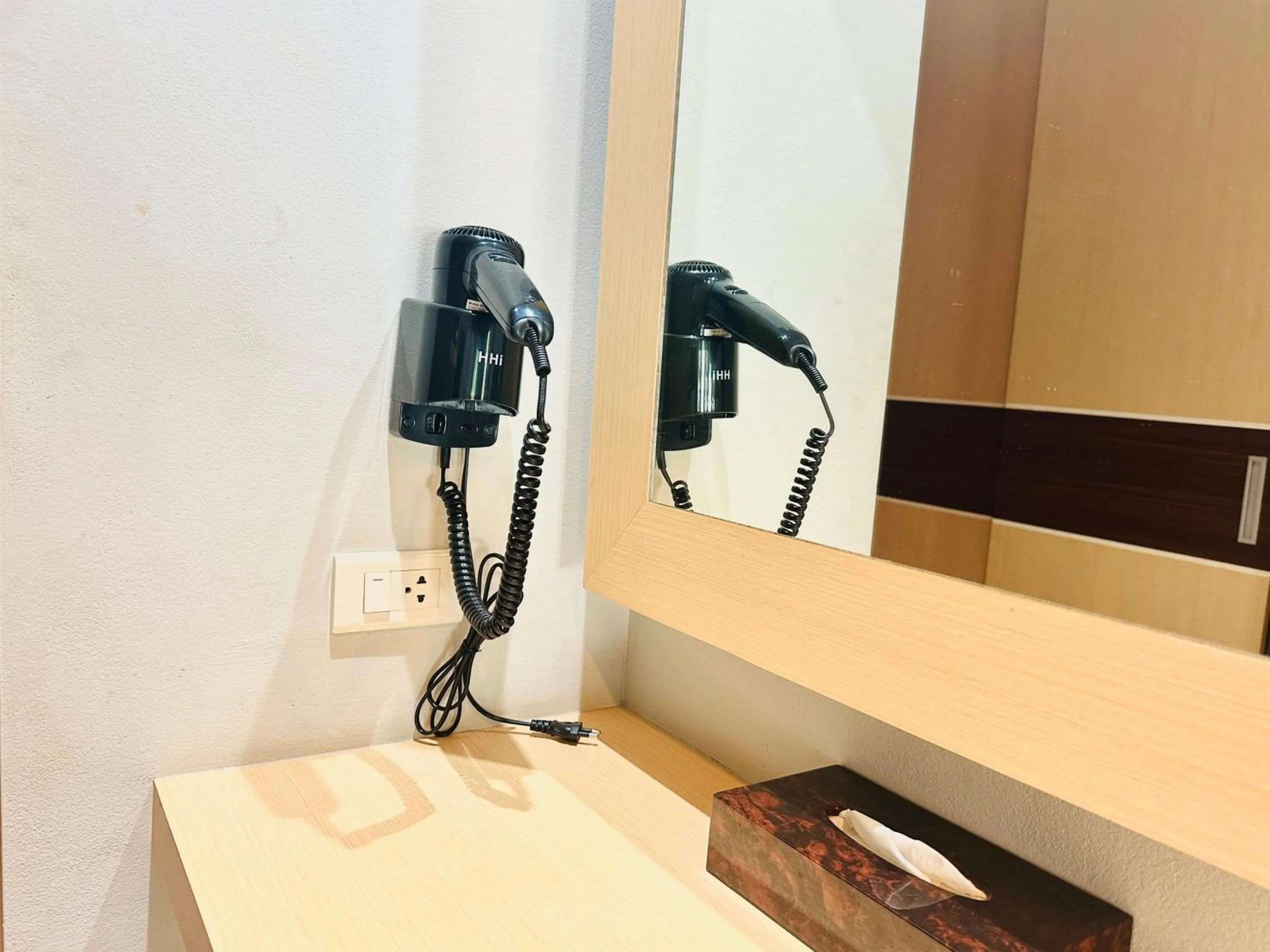 hair dryier in Ahad Suite Aonang