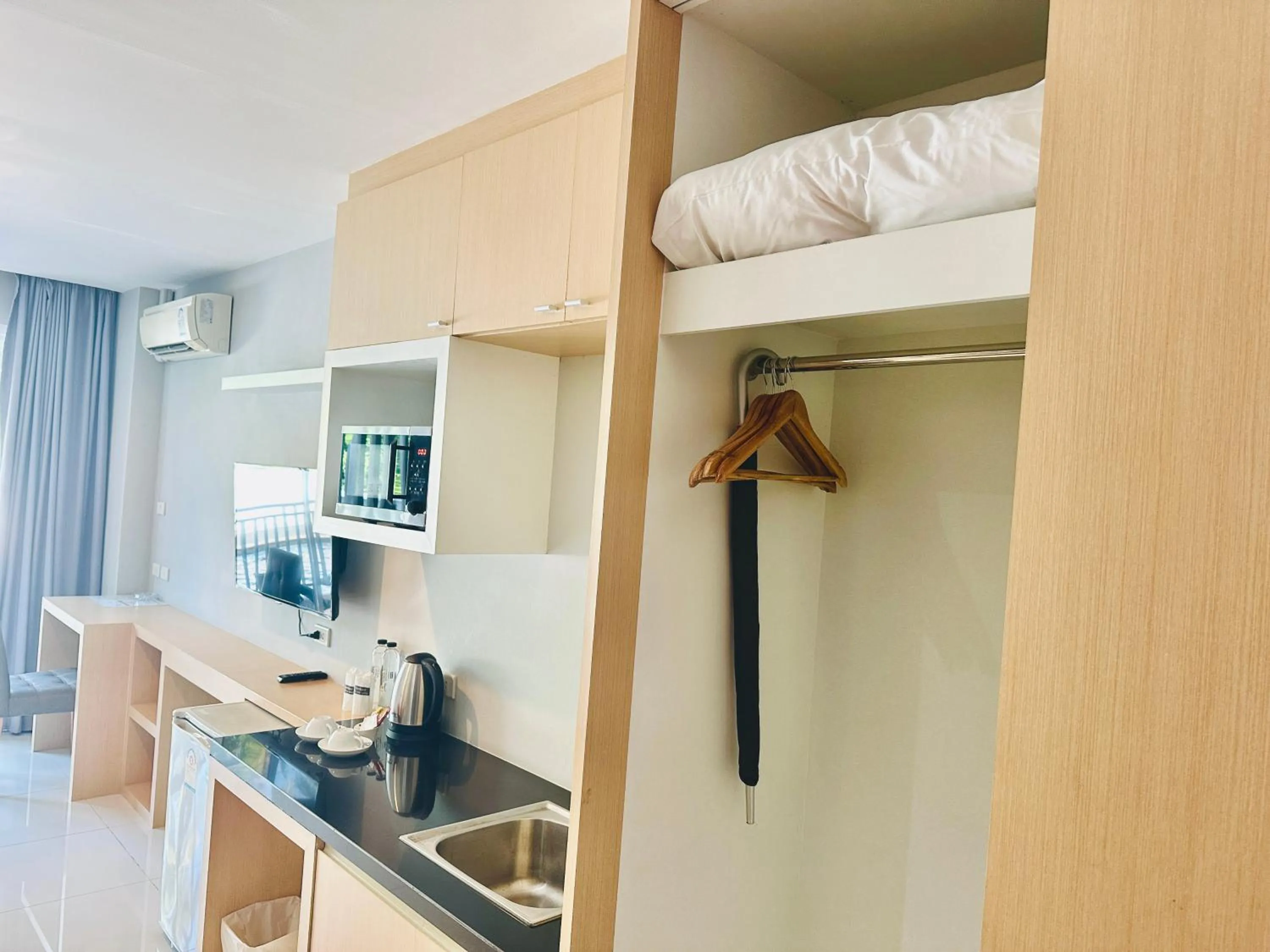 TV and multimedia, Bed in Ahad Suite Aonang