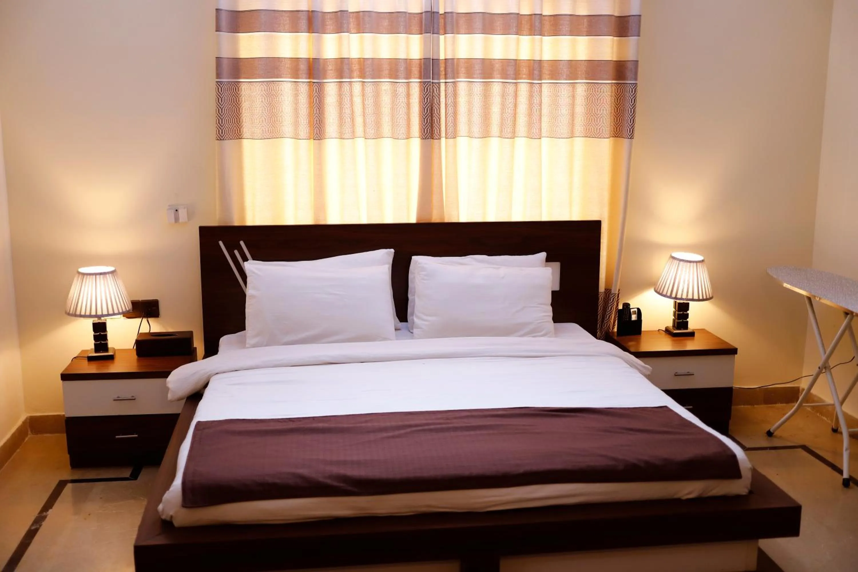 Bedroom in Waypoint Hotel