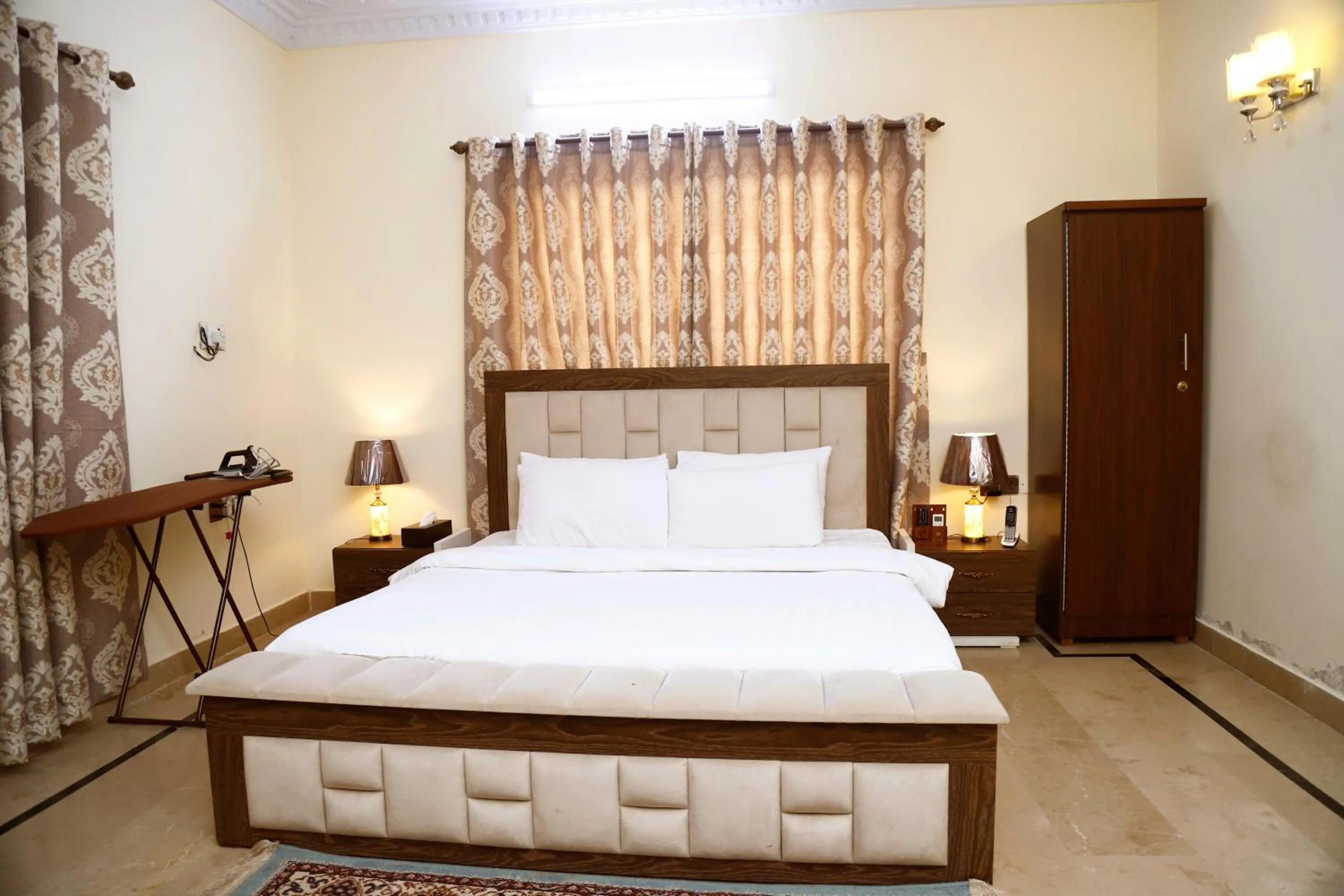 Bedroom in Waypoint Hotel