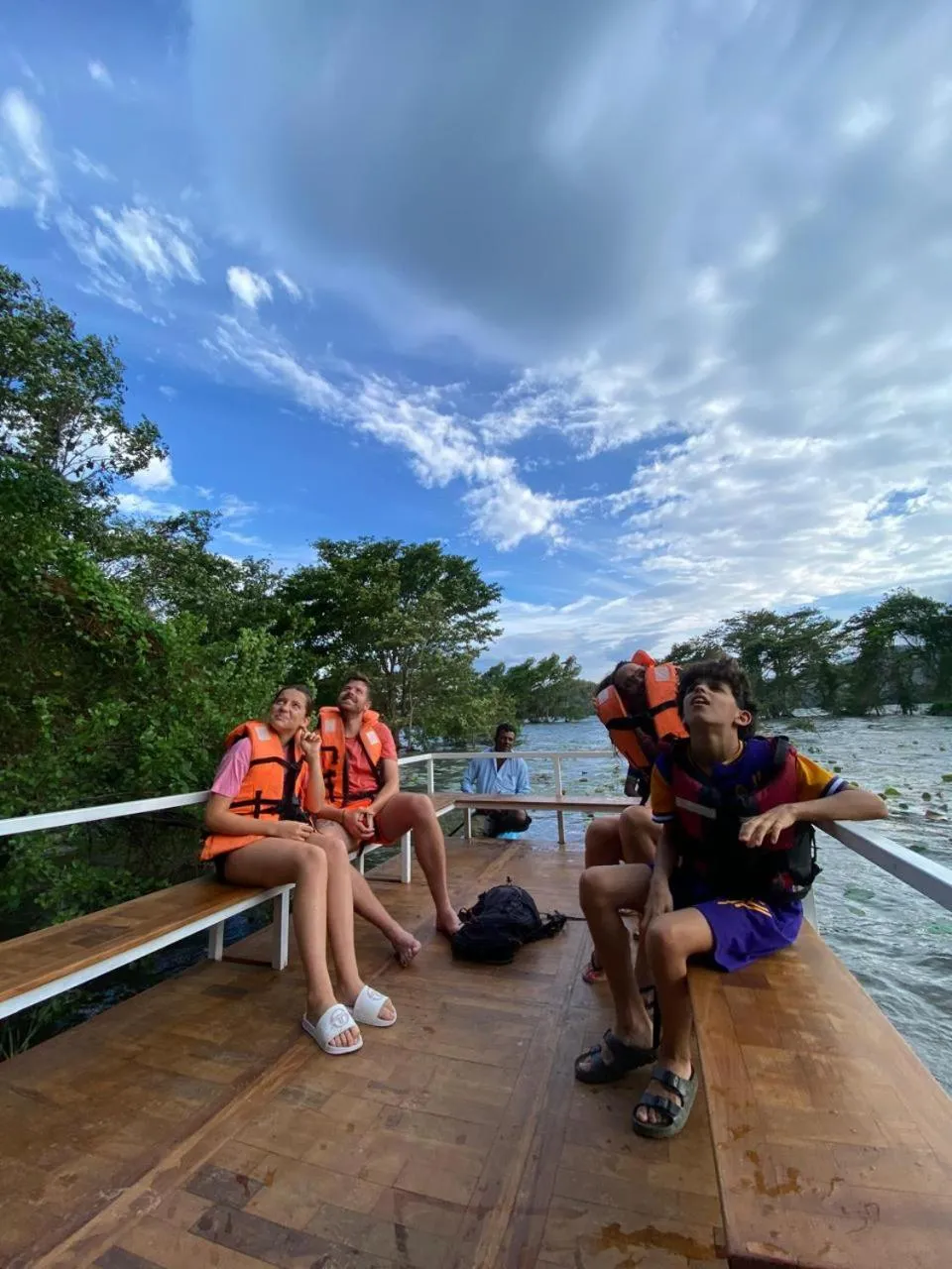 People in Mapakada Village - Mahiyanganaya