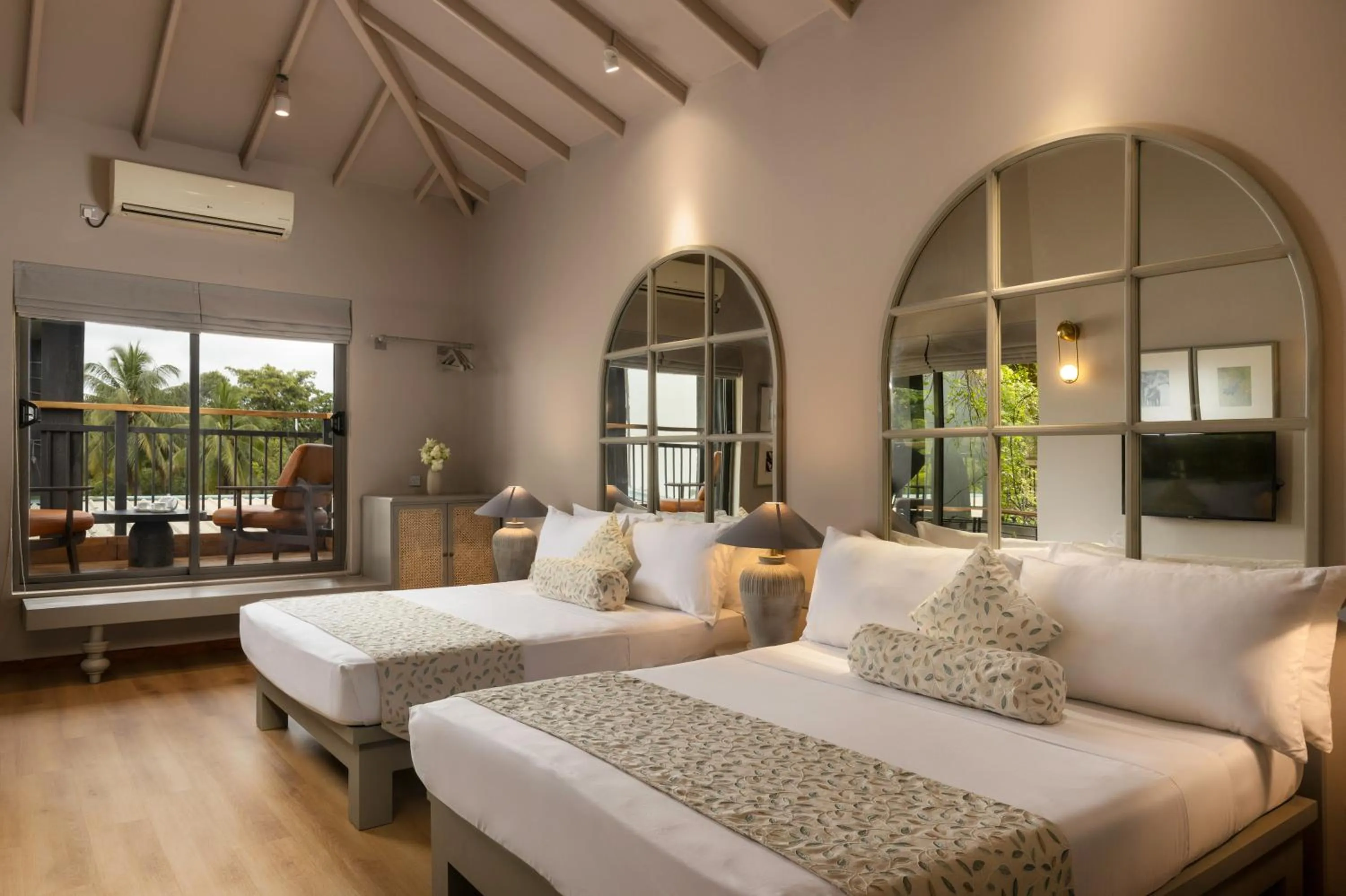 Bed in Mapakada Village - Mahiyanganaya