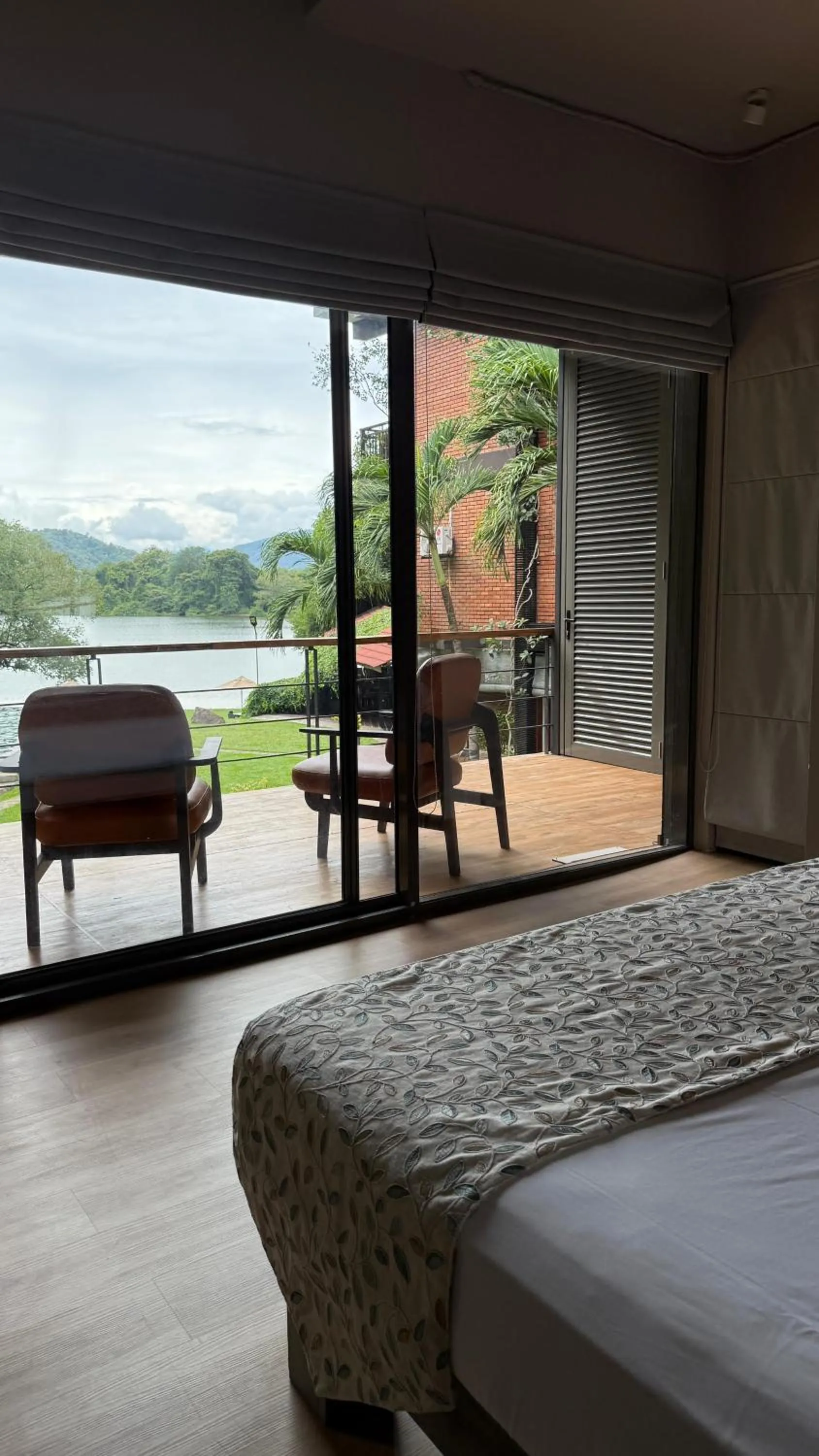 Bed in Mapakada Village - Mahiyanganaya