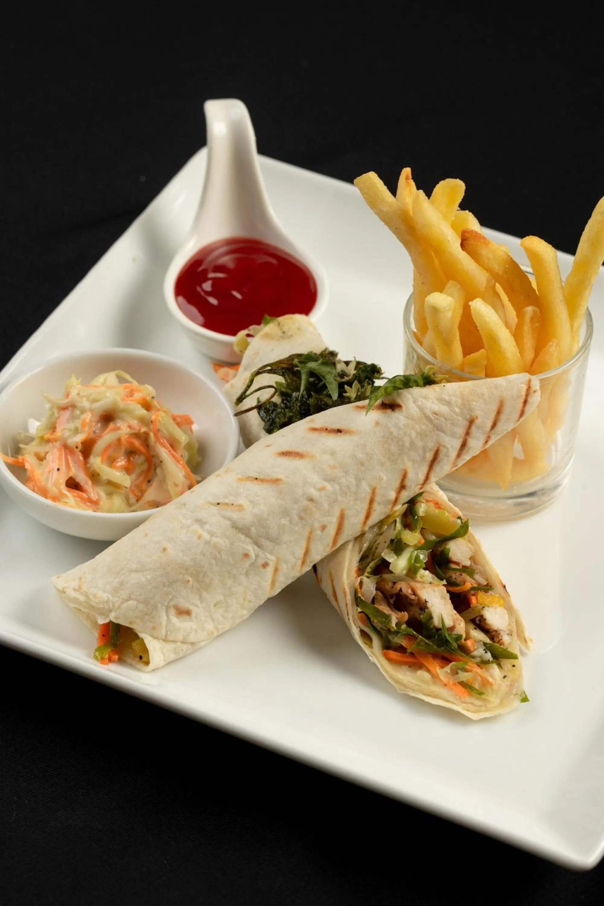 Food in Mapakada Village - Mahiyanganaya