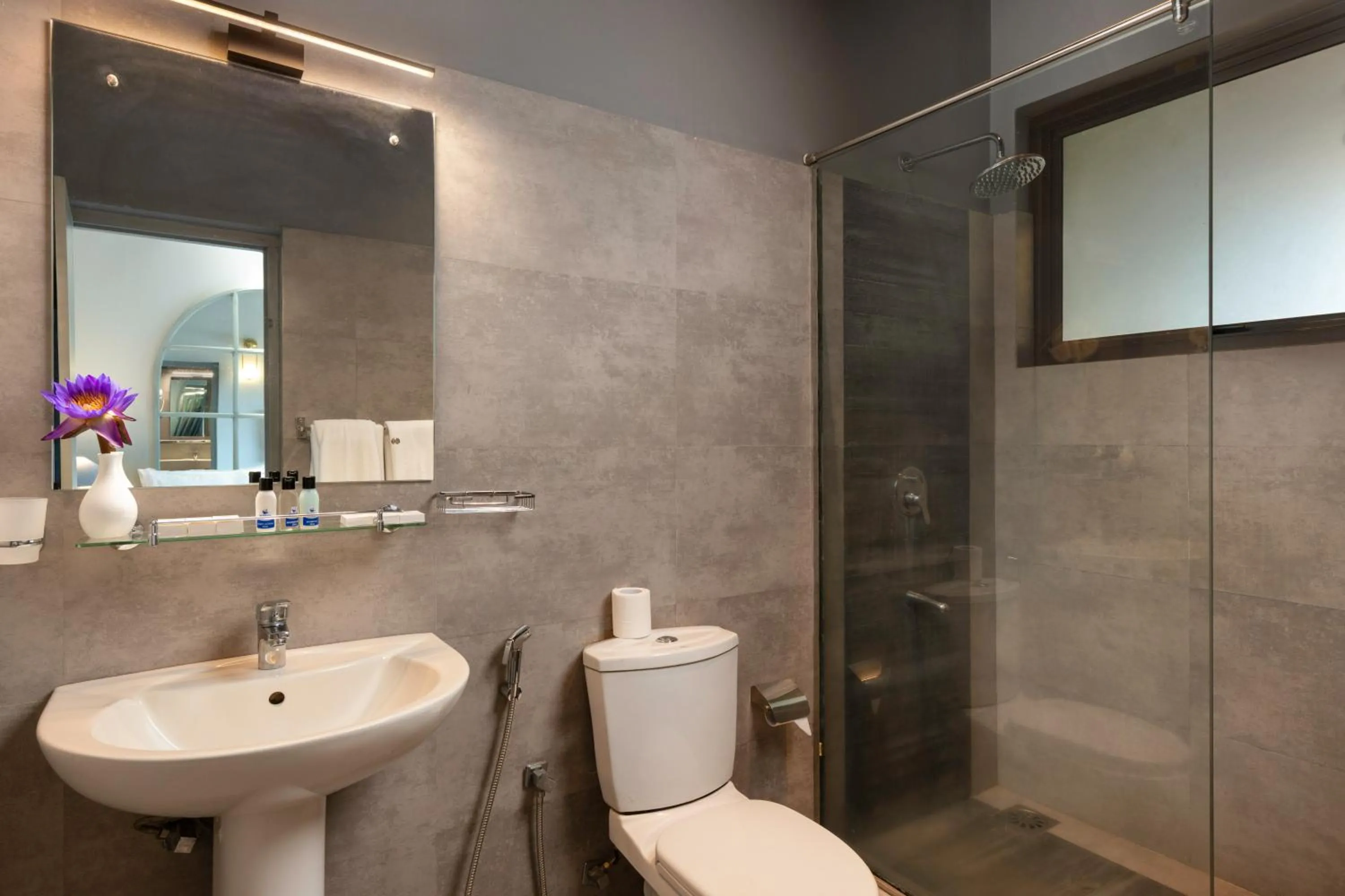 Bathroom in Mapakada Village - Mahiyanganaya