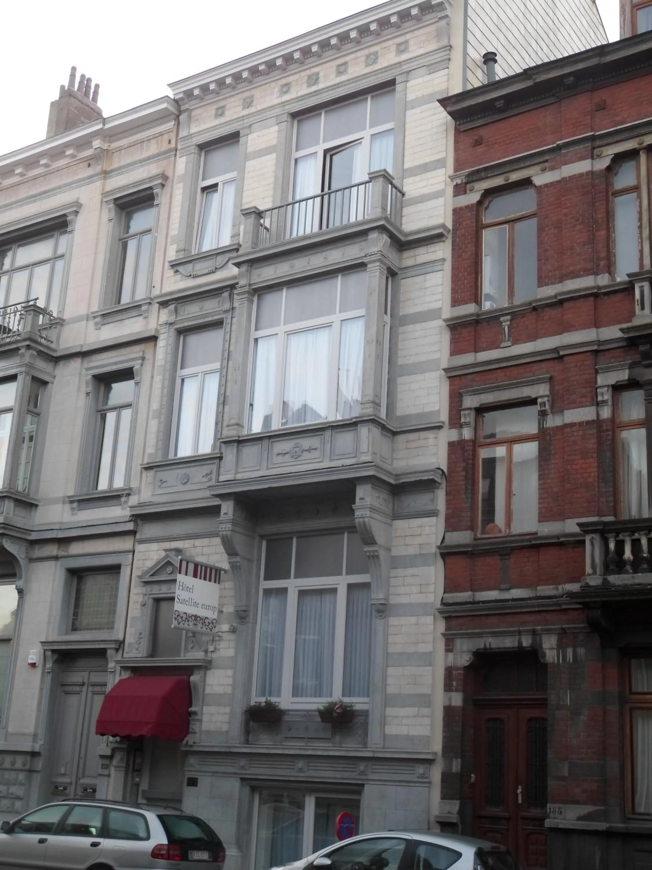 Facade/entrance in Hotel Satellite