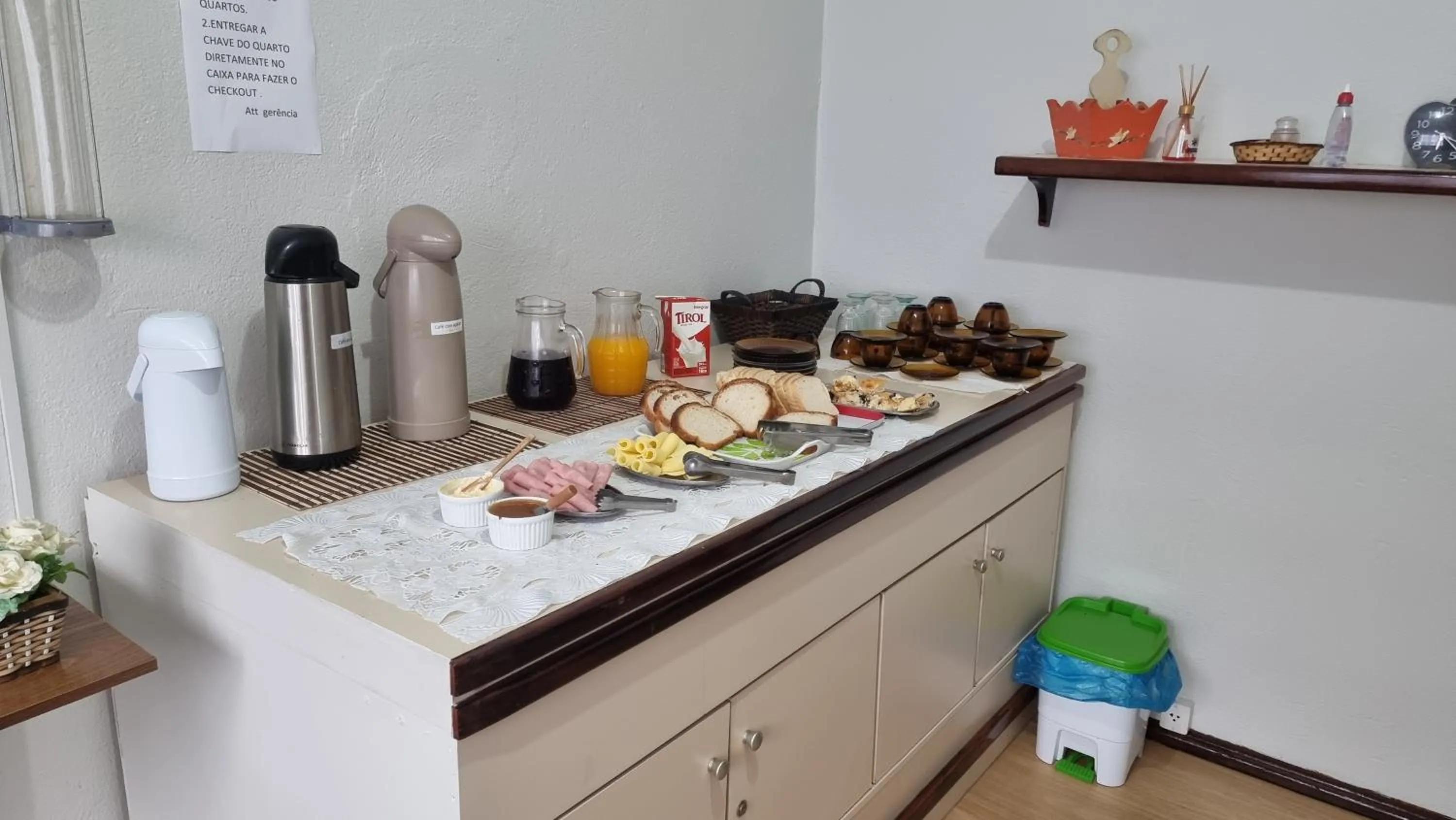 Basic Triple Room with Shared Bathroom in Hotel Real Koerich 24h