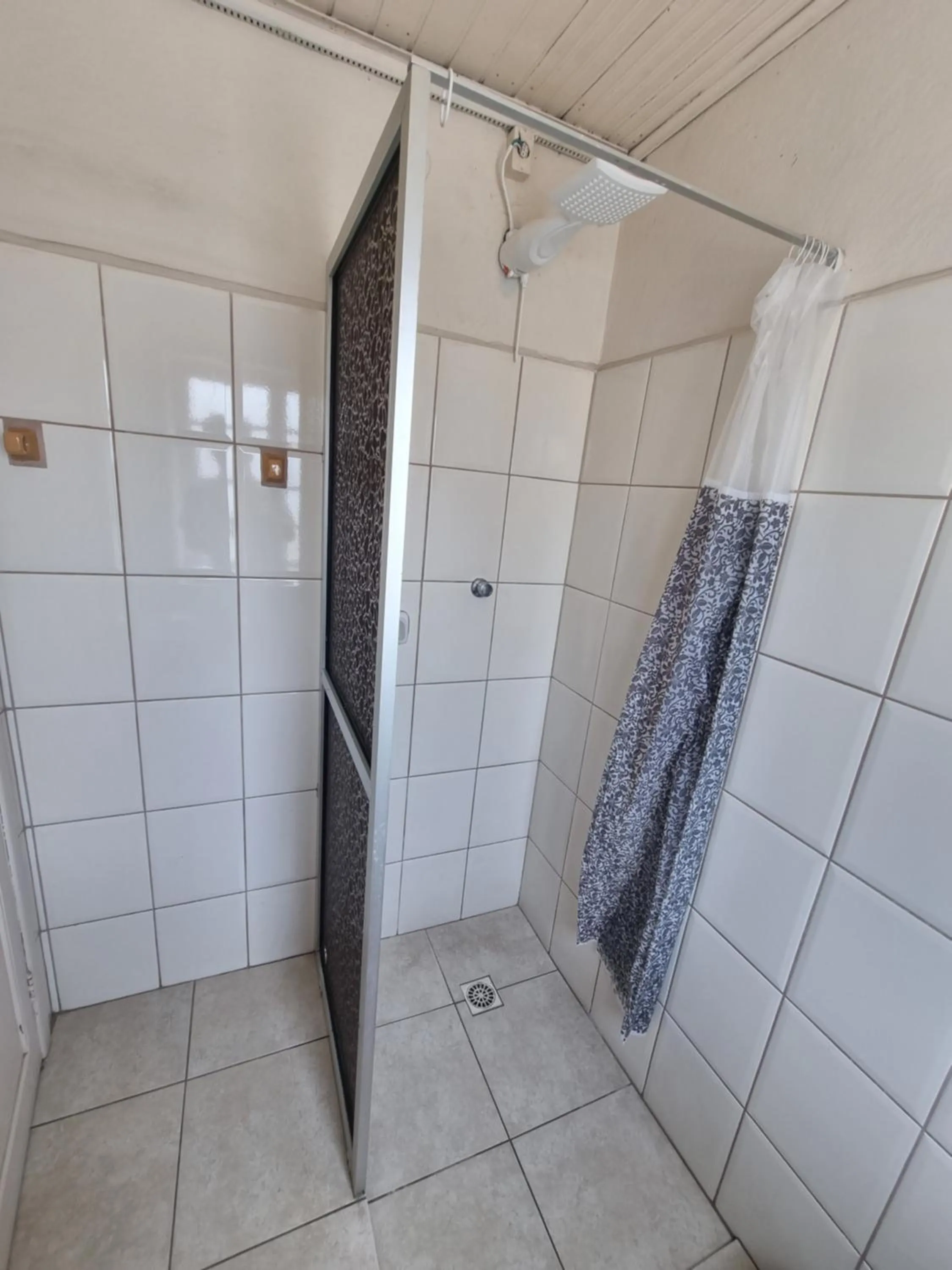 Apartment with Shower - single occupancy in Hotel Real Koerich 24h