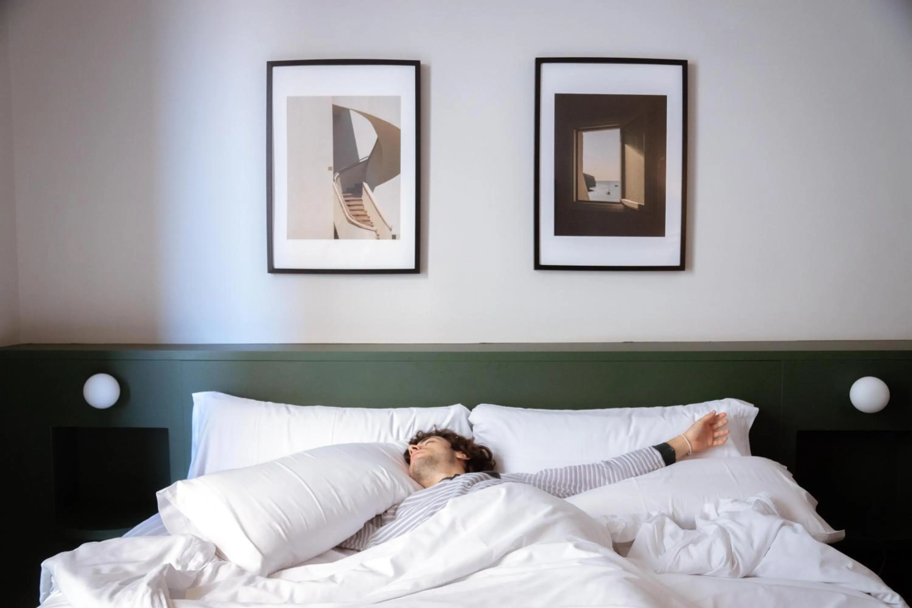 Bedroom, Bed in BYPILLOW Mothern