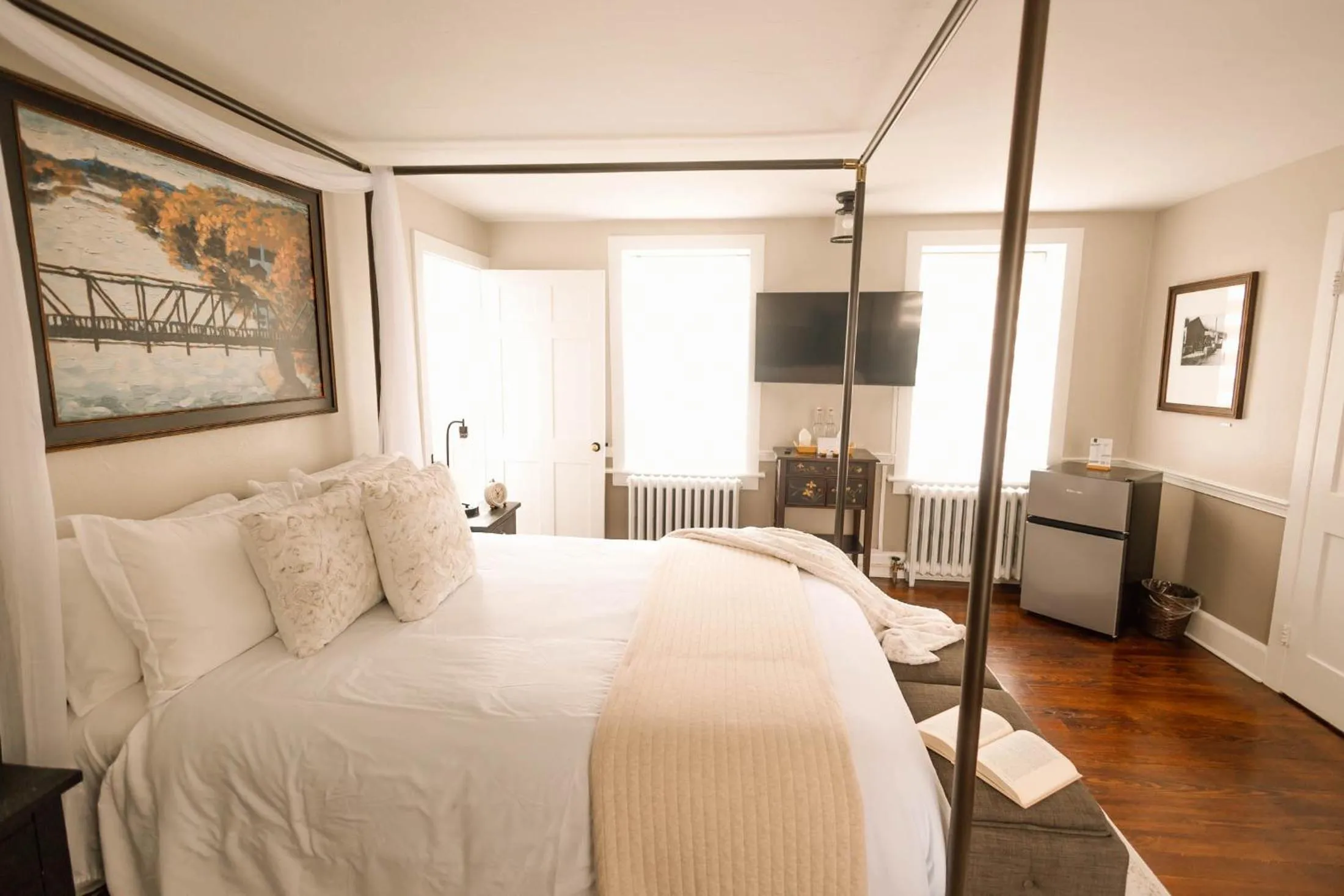 Bed in Chimney Hill Estate Inn