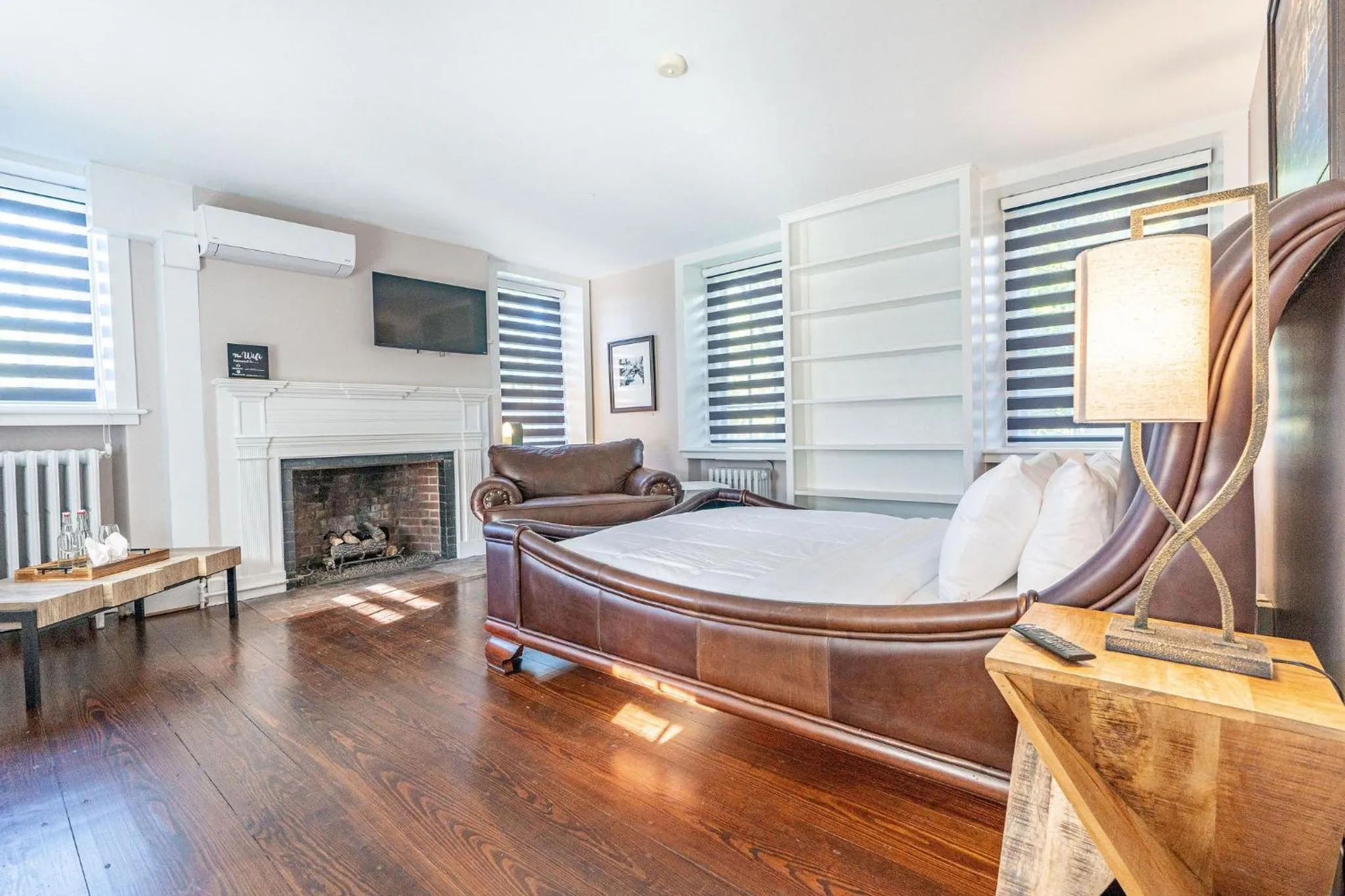 Bed in Chimney Hill Estate Inn