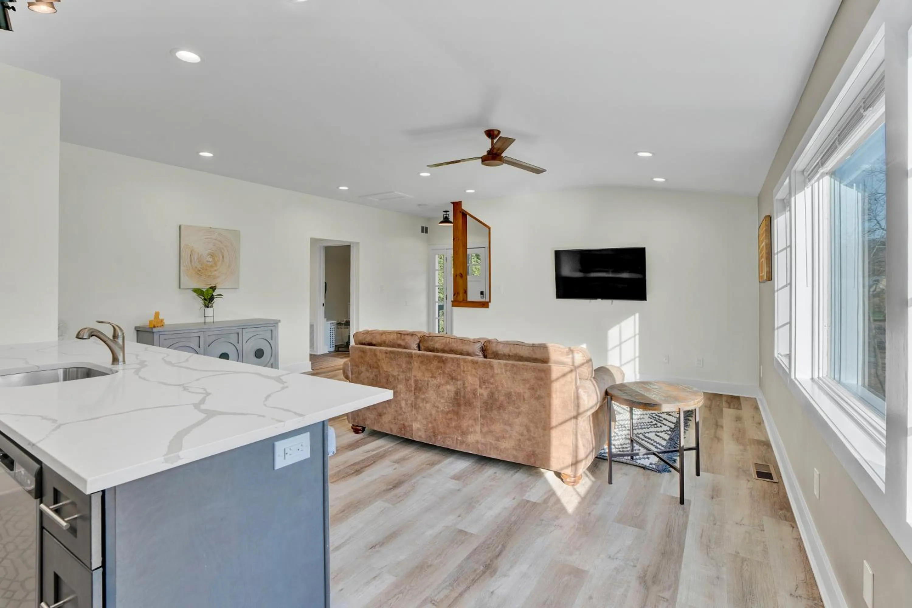 TV and multimedia in Chimney Hill Estate Inn