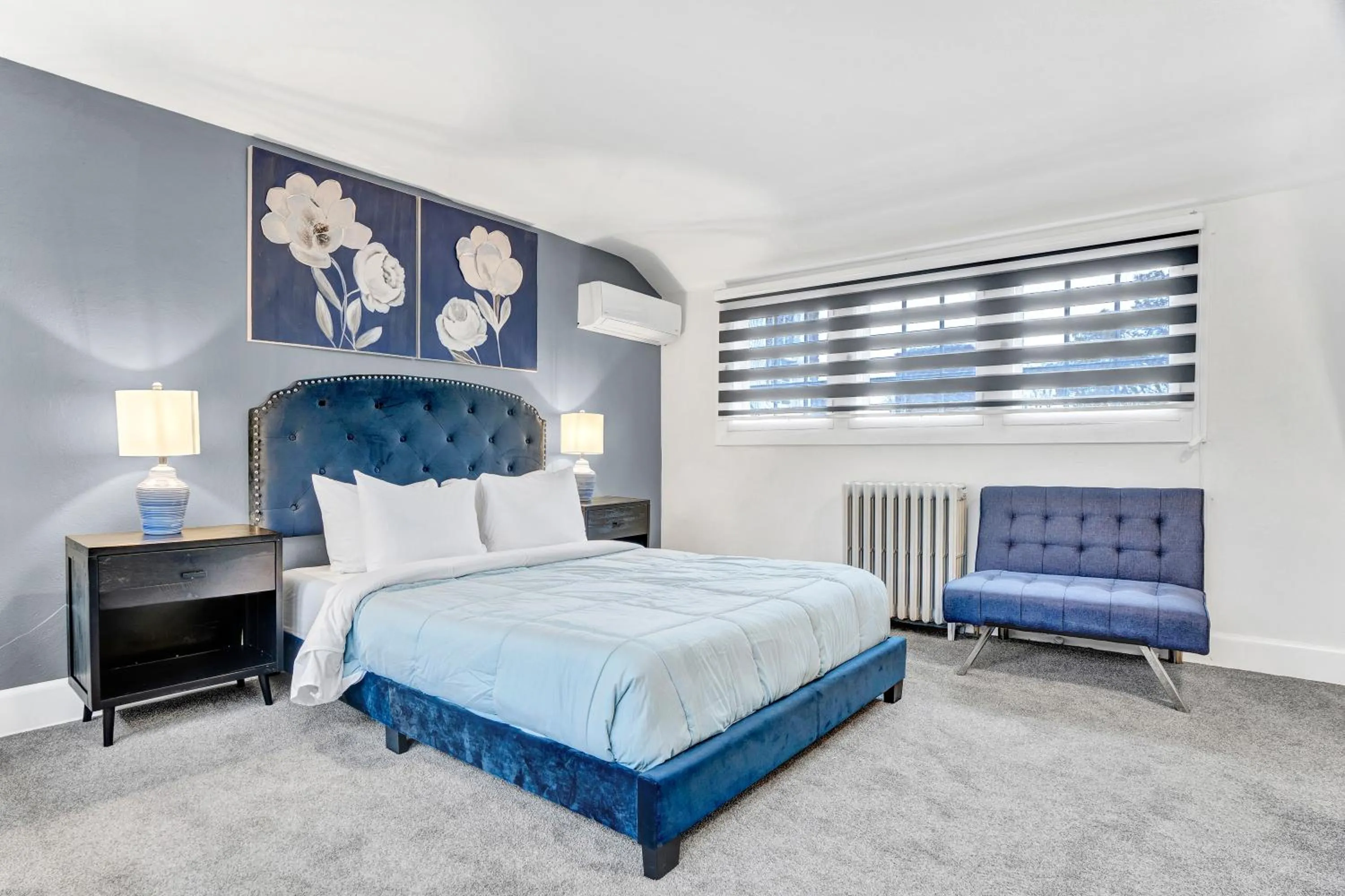 Bed in Chimney Hill Estate Inn