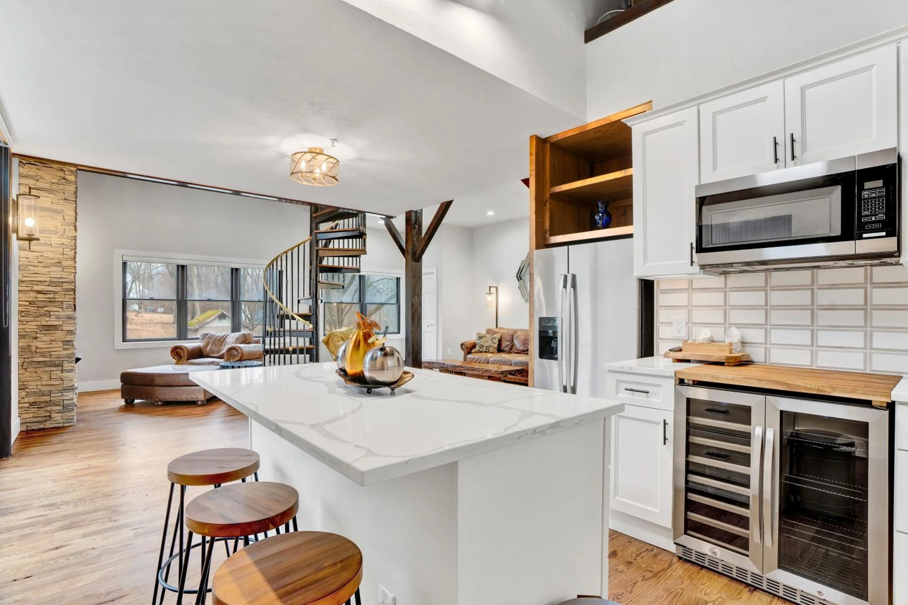 Kitchen or kitchenette in Chimney Hill Estate Inn