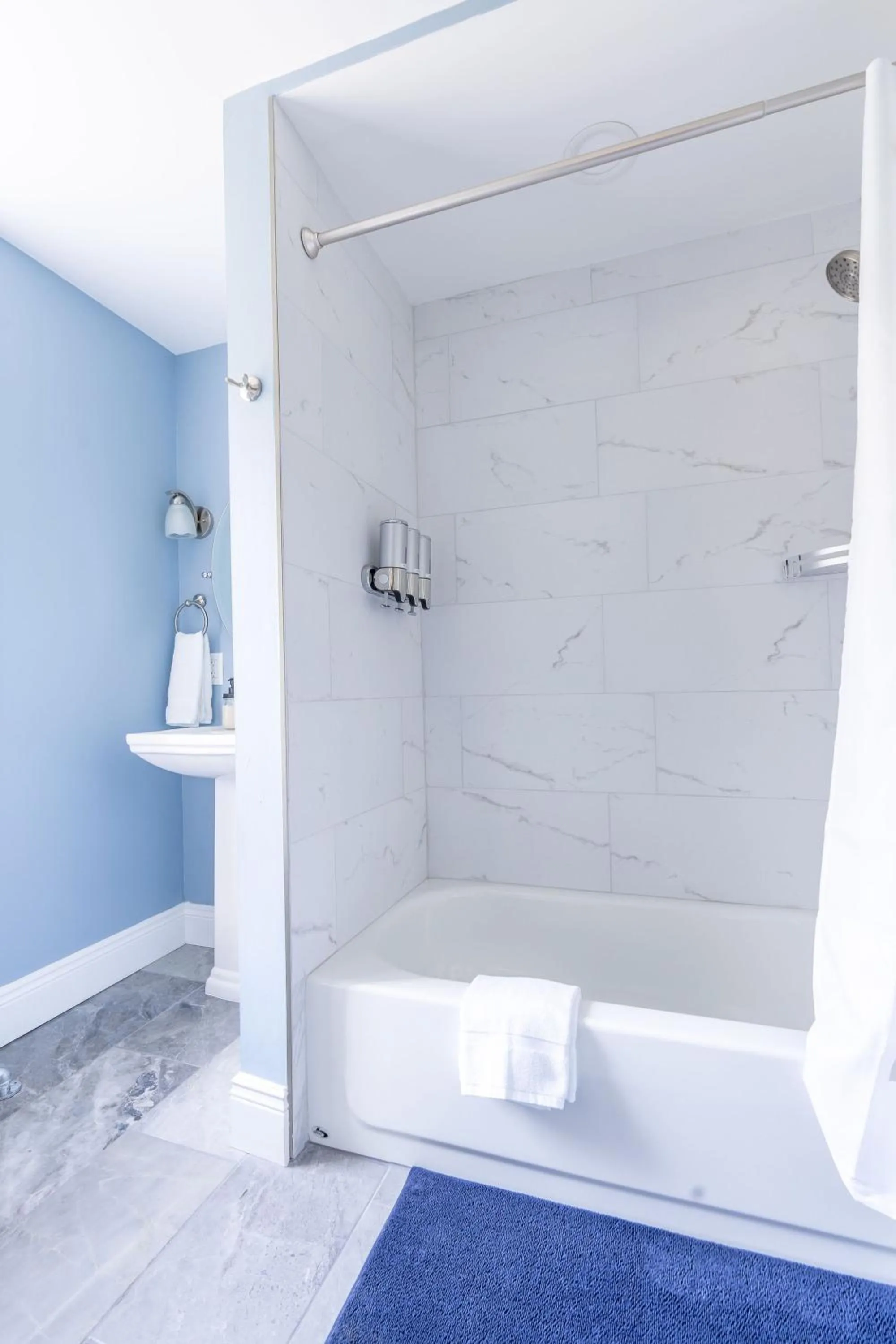 Bathroom in Chimney Hill Estate Inn