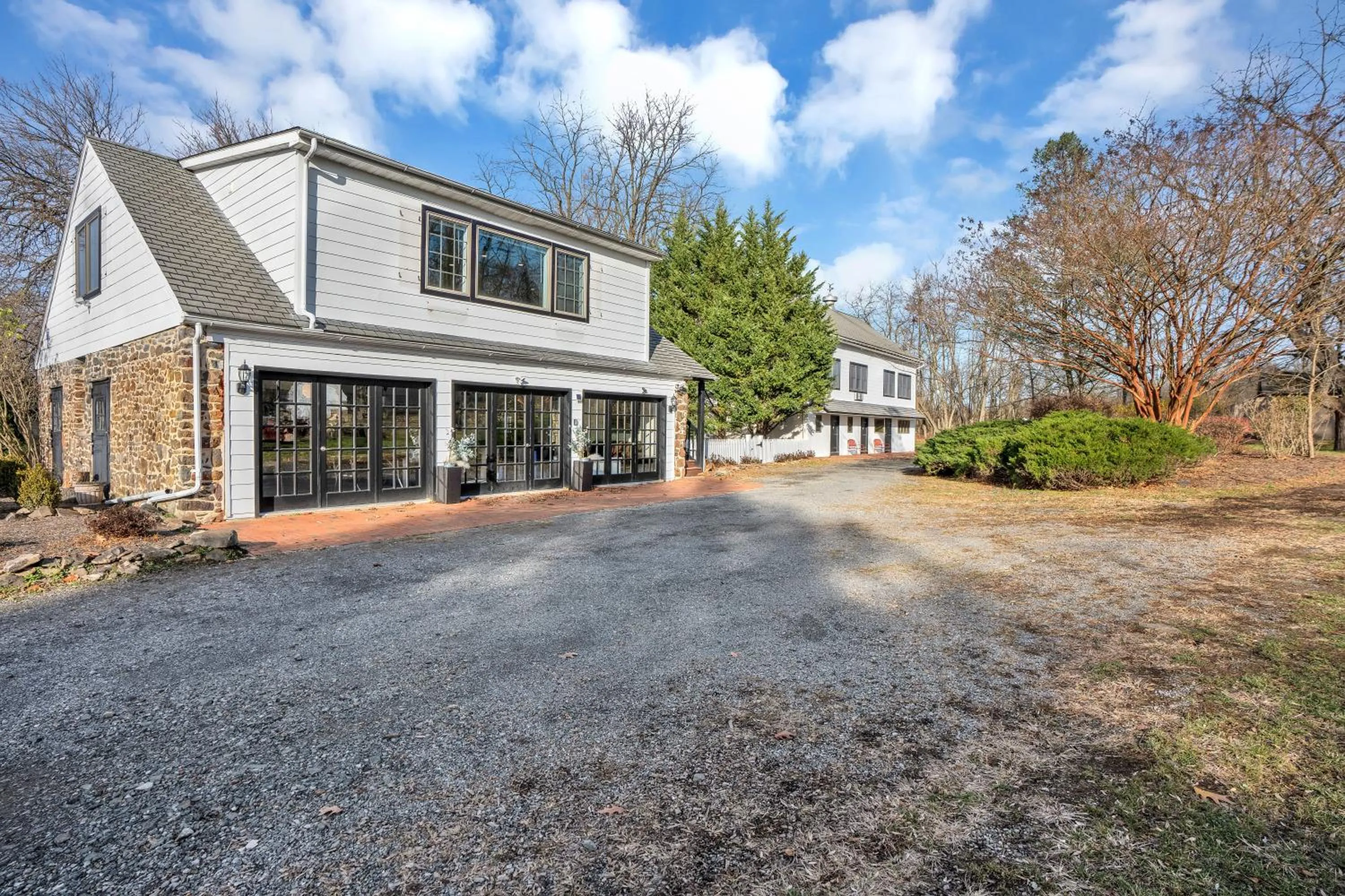 Property building in Chimney Hill Estate Inn