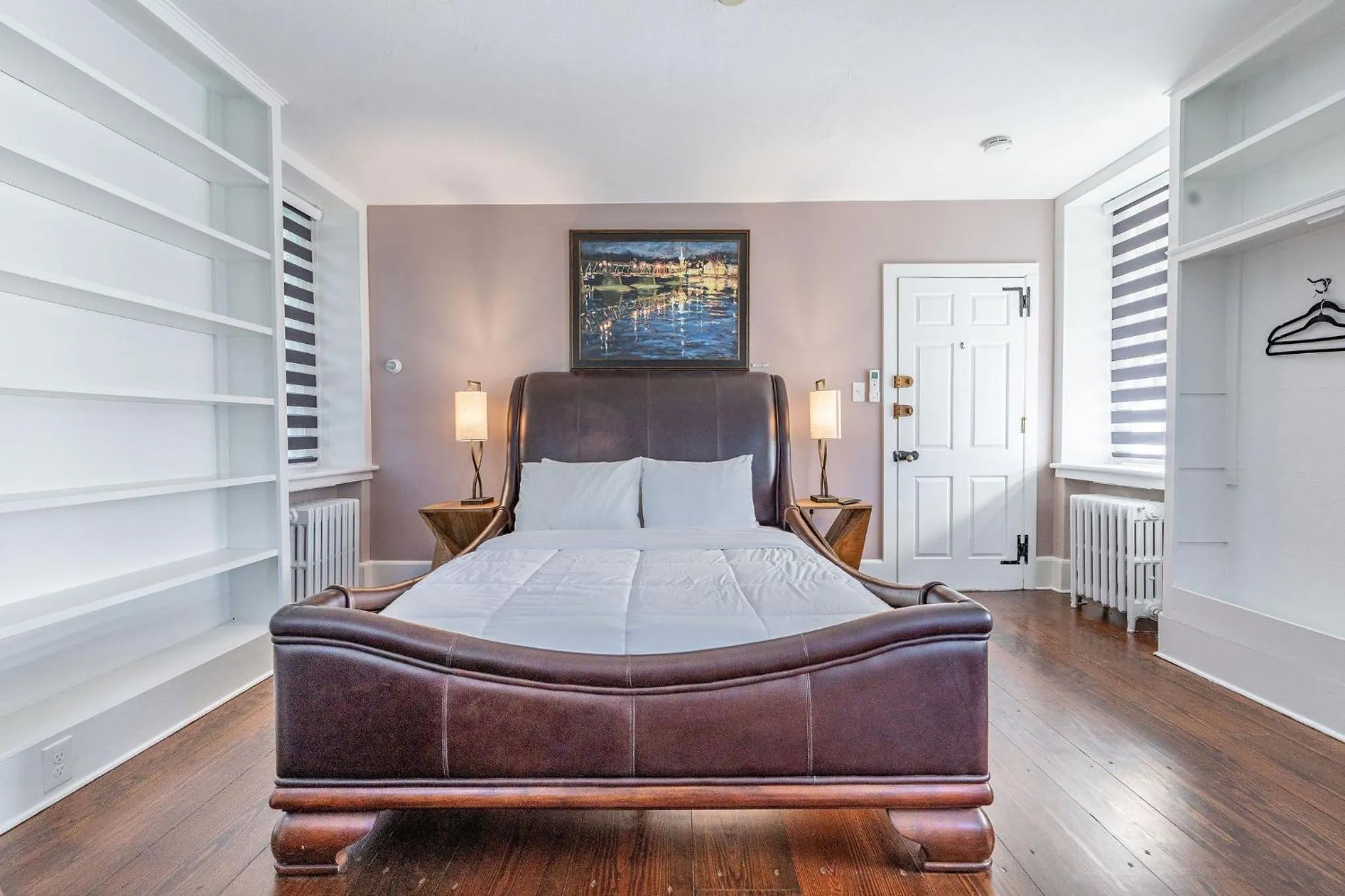 Bed in Chimney Hill Estate Inn