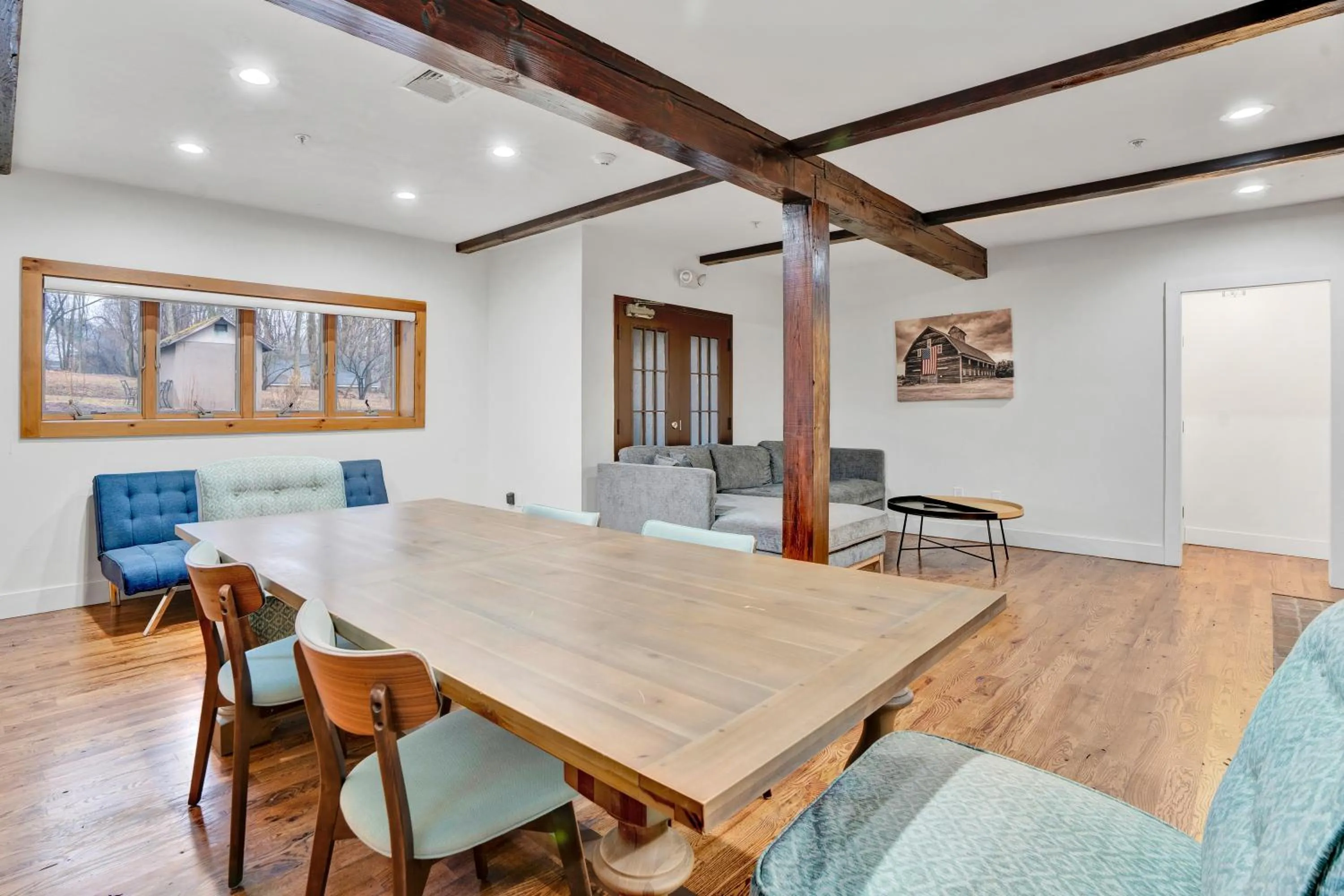 Living room in Chimney Hill Estate Inn