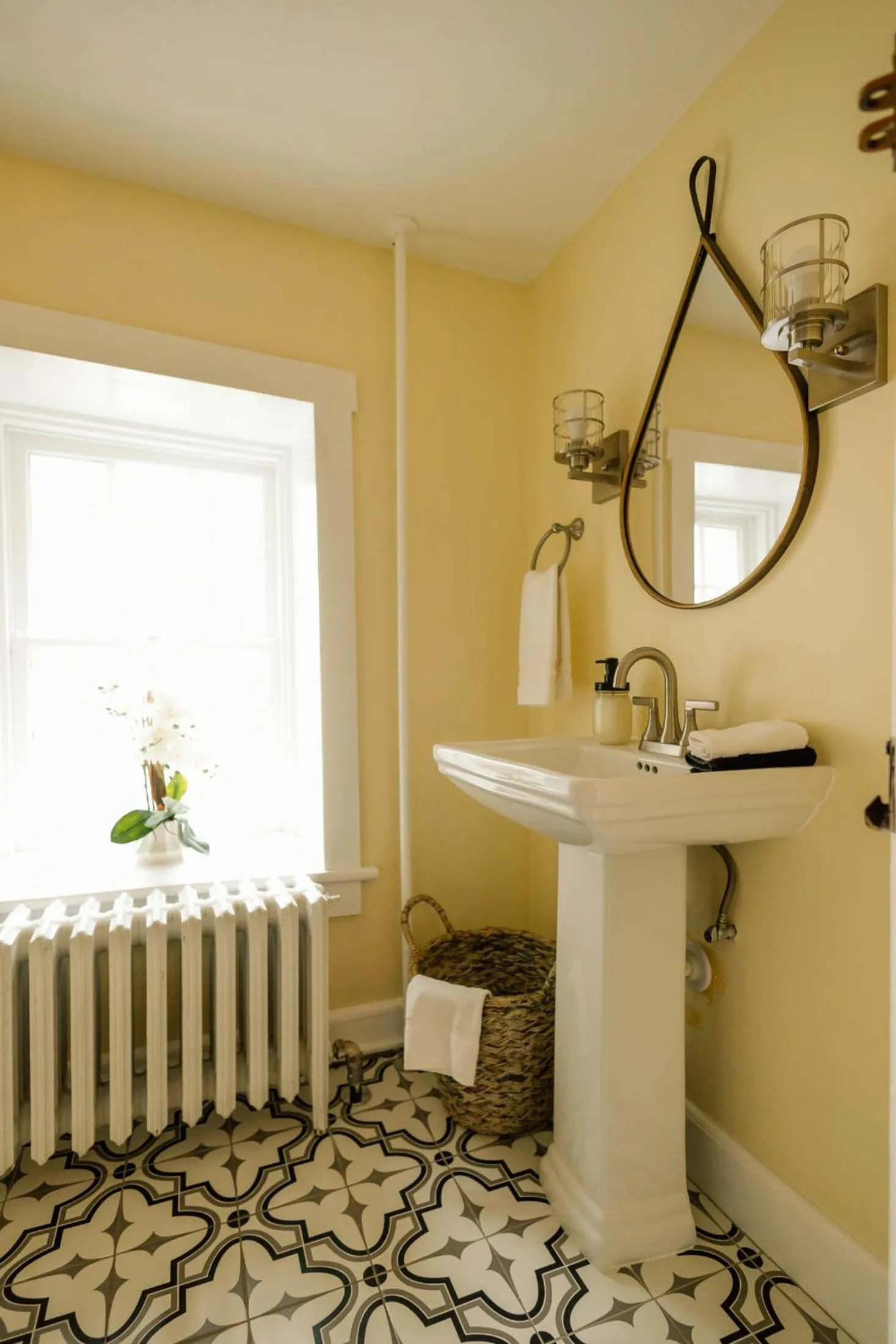 Chimney Hill Estate Inn