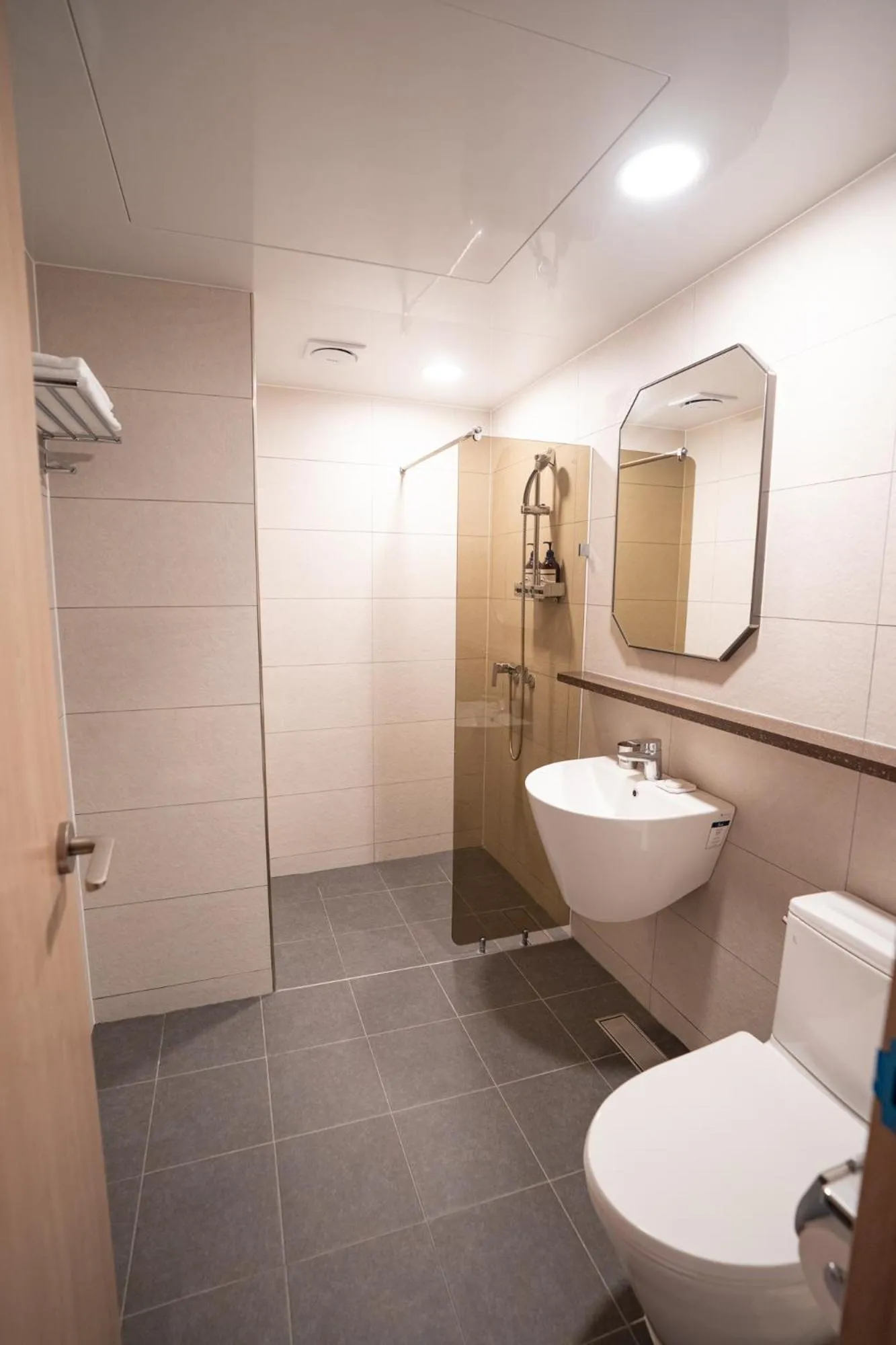 Toilet in Seaore Resort