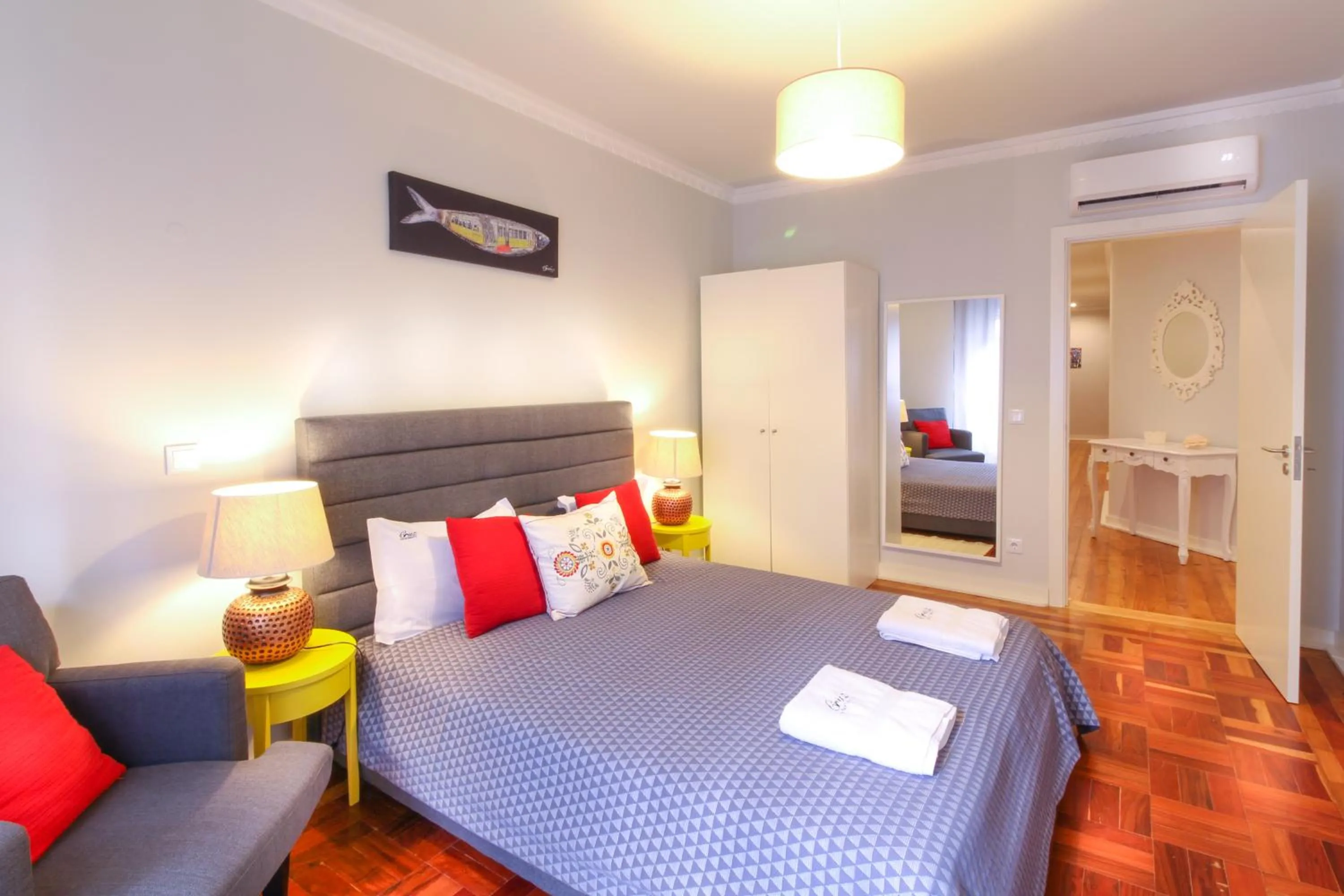 Bedroom, Bed in Cruz Apartments