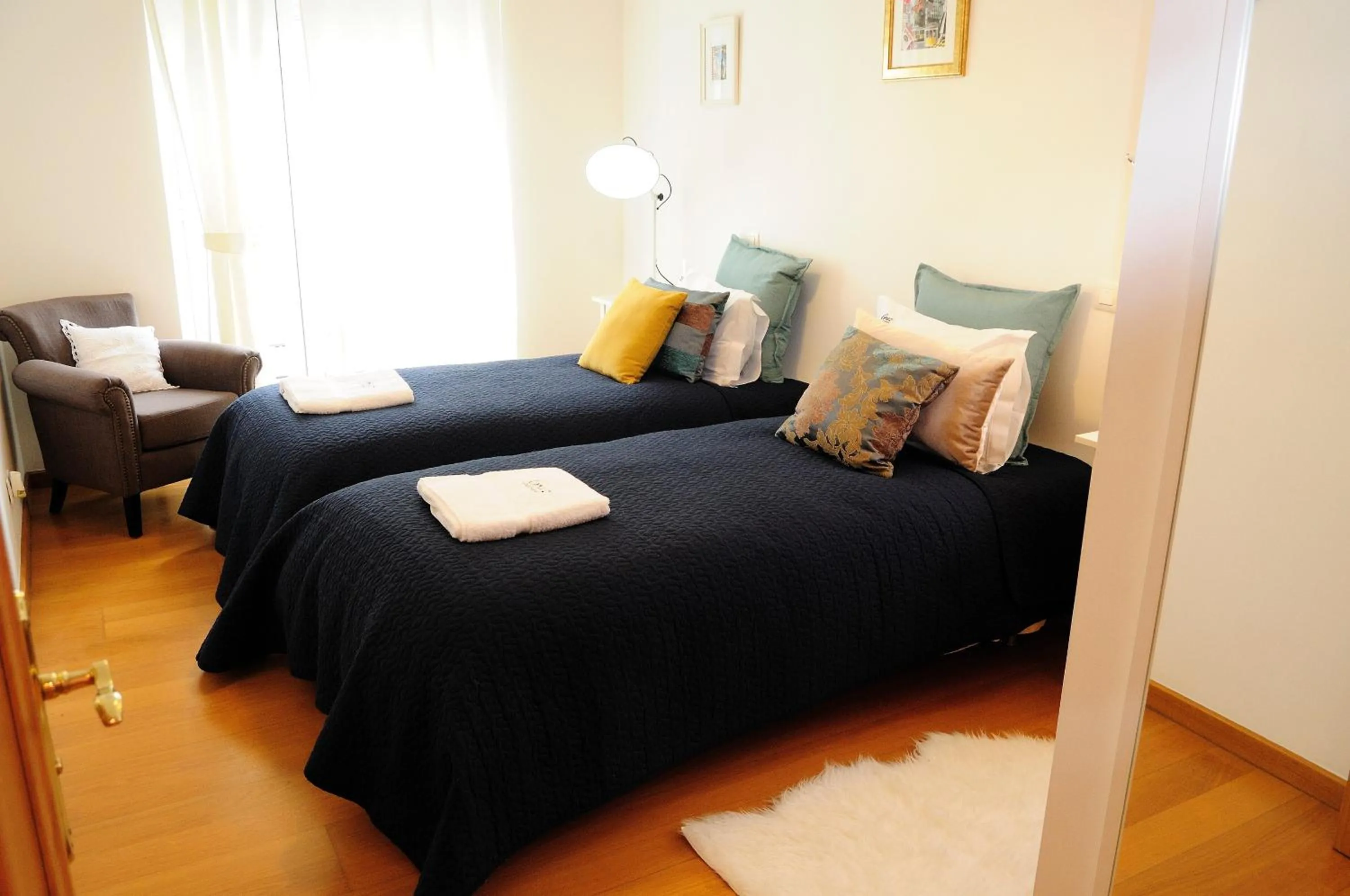 Bedroom, Bed in Cruz Apartments