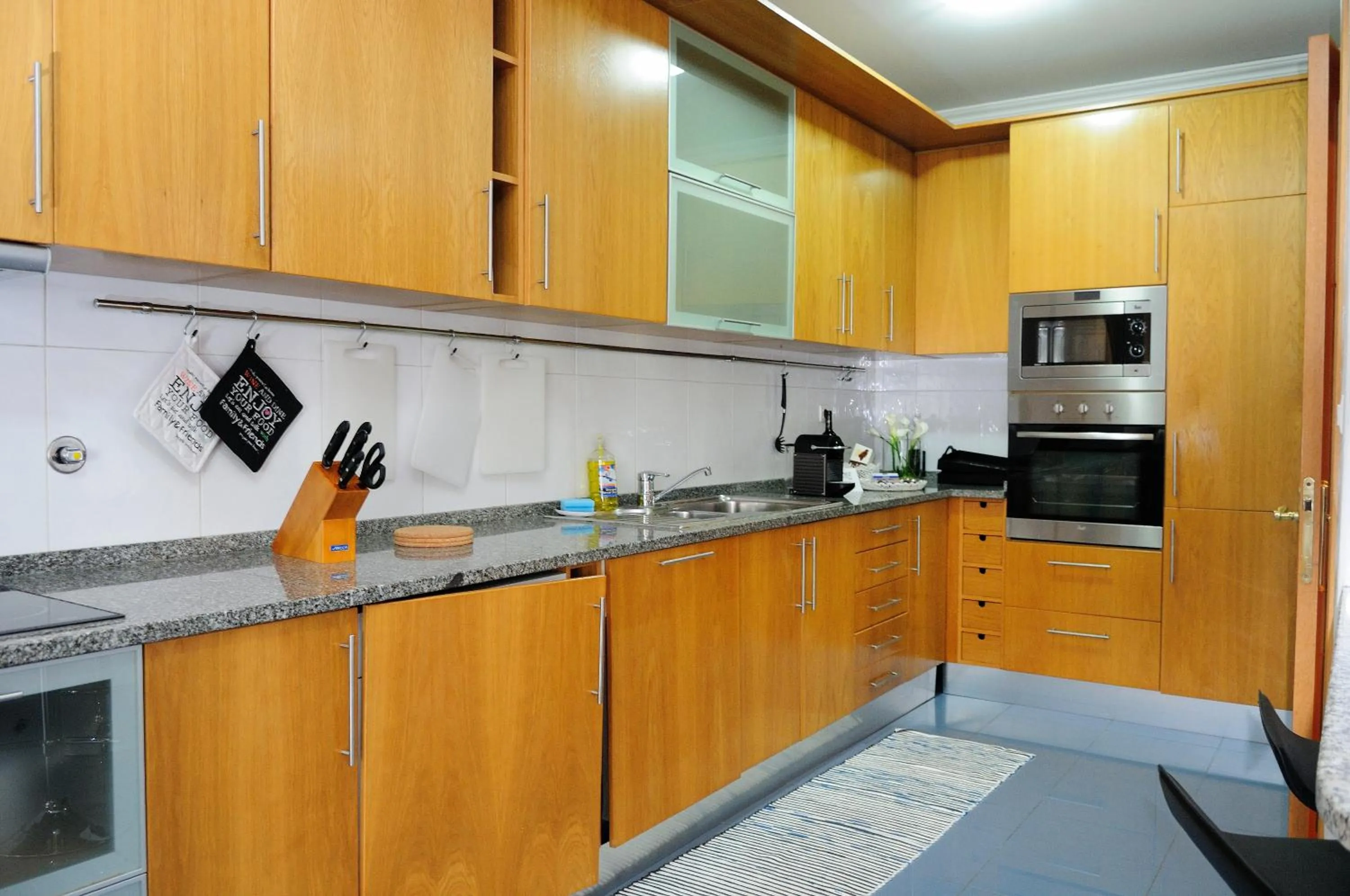 Kitchen or kitchenette in Cruz Apartments