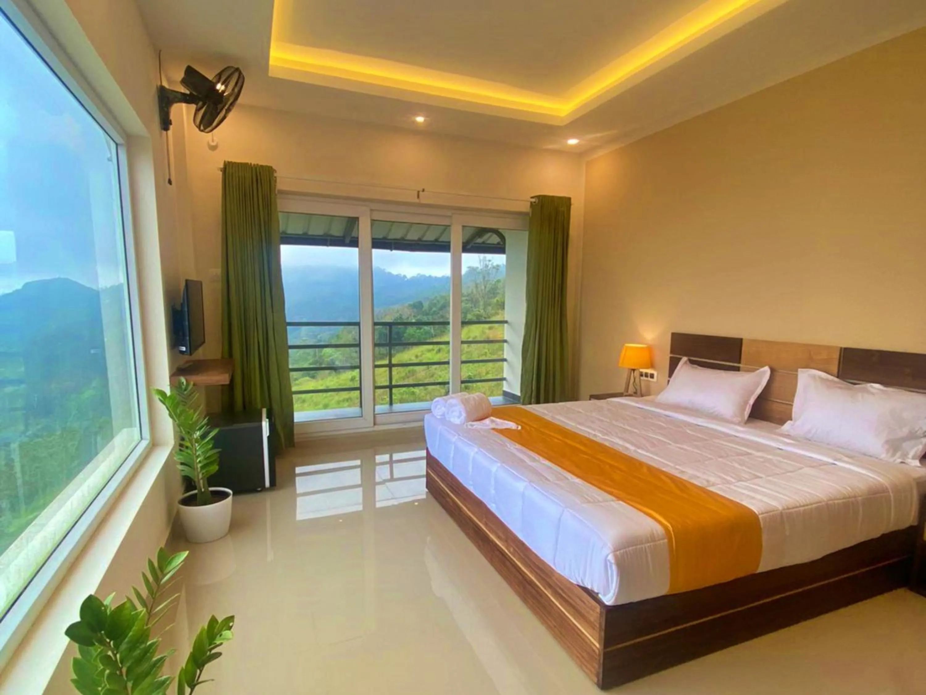 Bed in The Windy Mist Resort Munnar