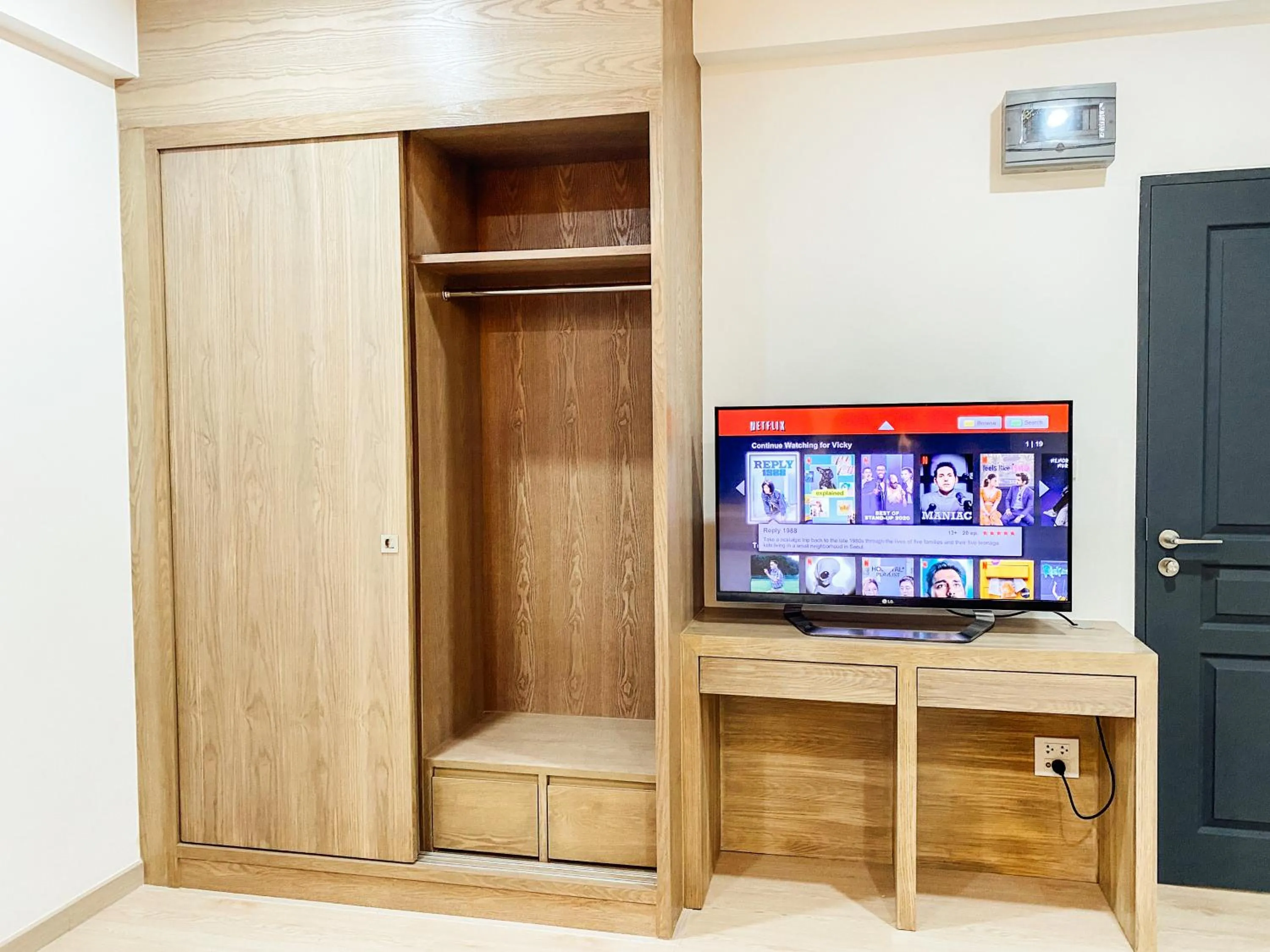 TV and multimedia in GP House Bangkok - Sukhumvit Onnut BTS Skytrain