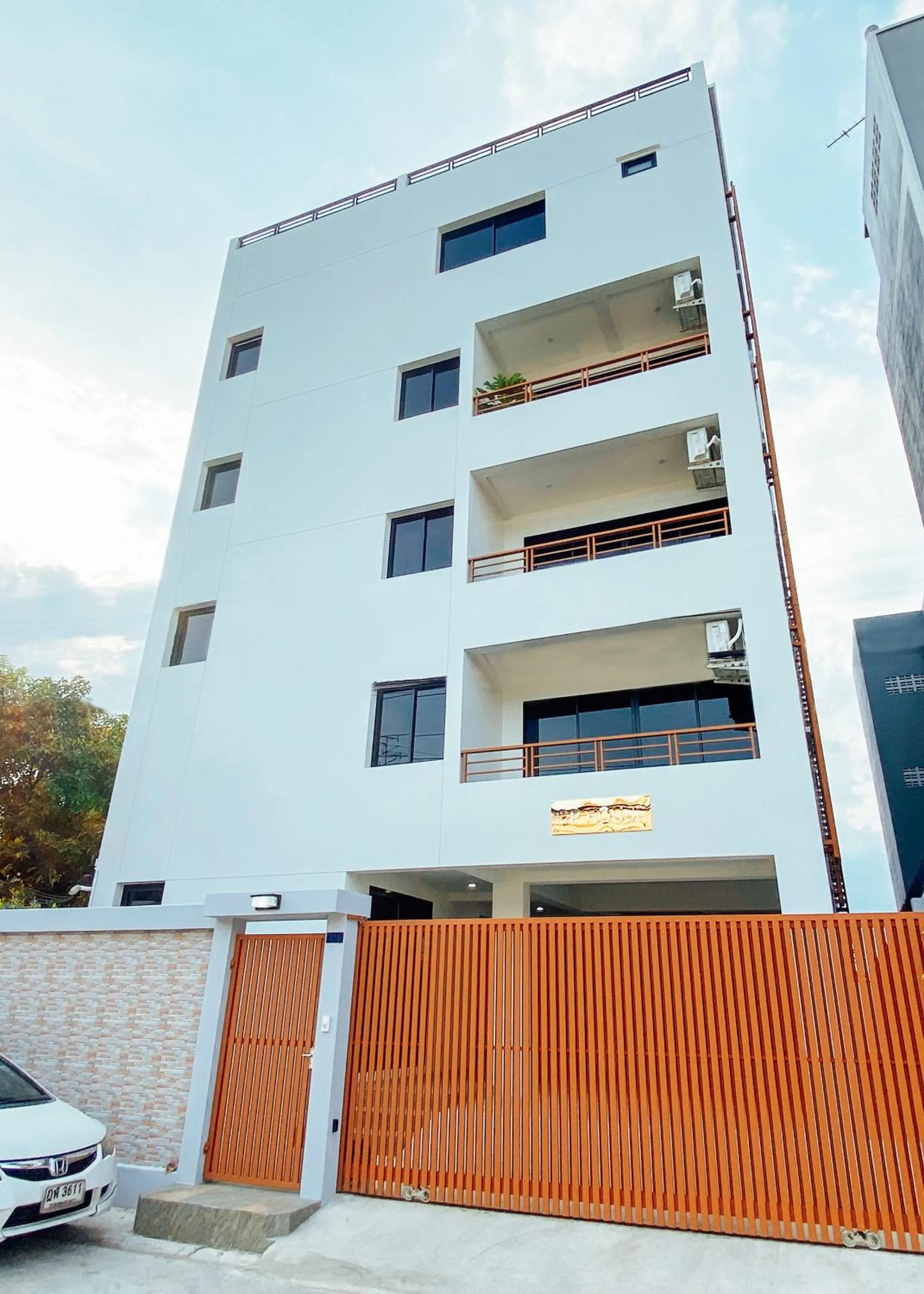 Property building in GP House Bangkok - Sukhumvit Onnut BTS Skytrain