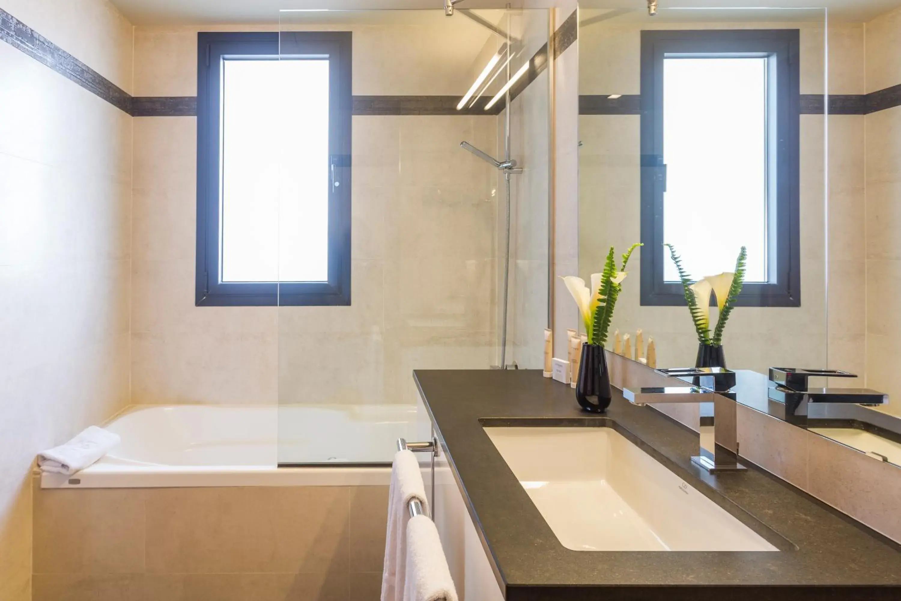 Superior Two-Bedroom Apartment in Majestic Hotel & Spa Barcelona GL Superior Two-Bedroom Apartment in Majestic Hotel & Spa Barcelona GL