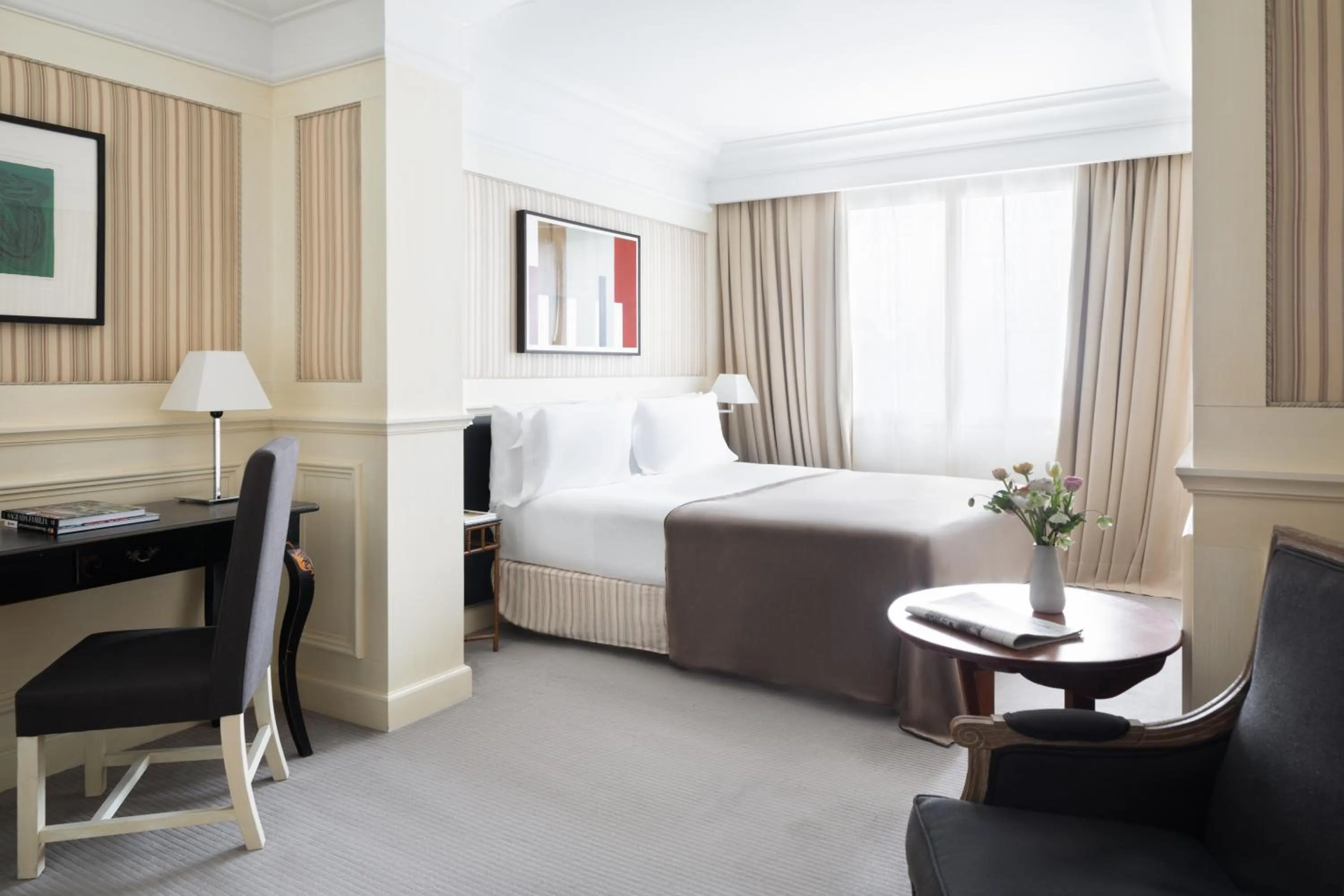 Photo of the whole room, Bed in Majestic Hotel & Spa Barcelona GL