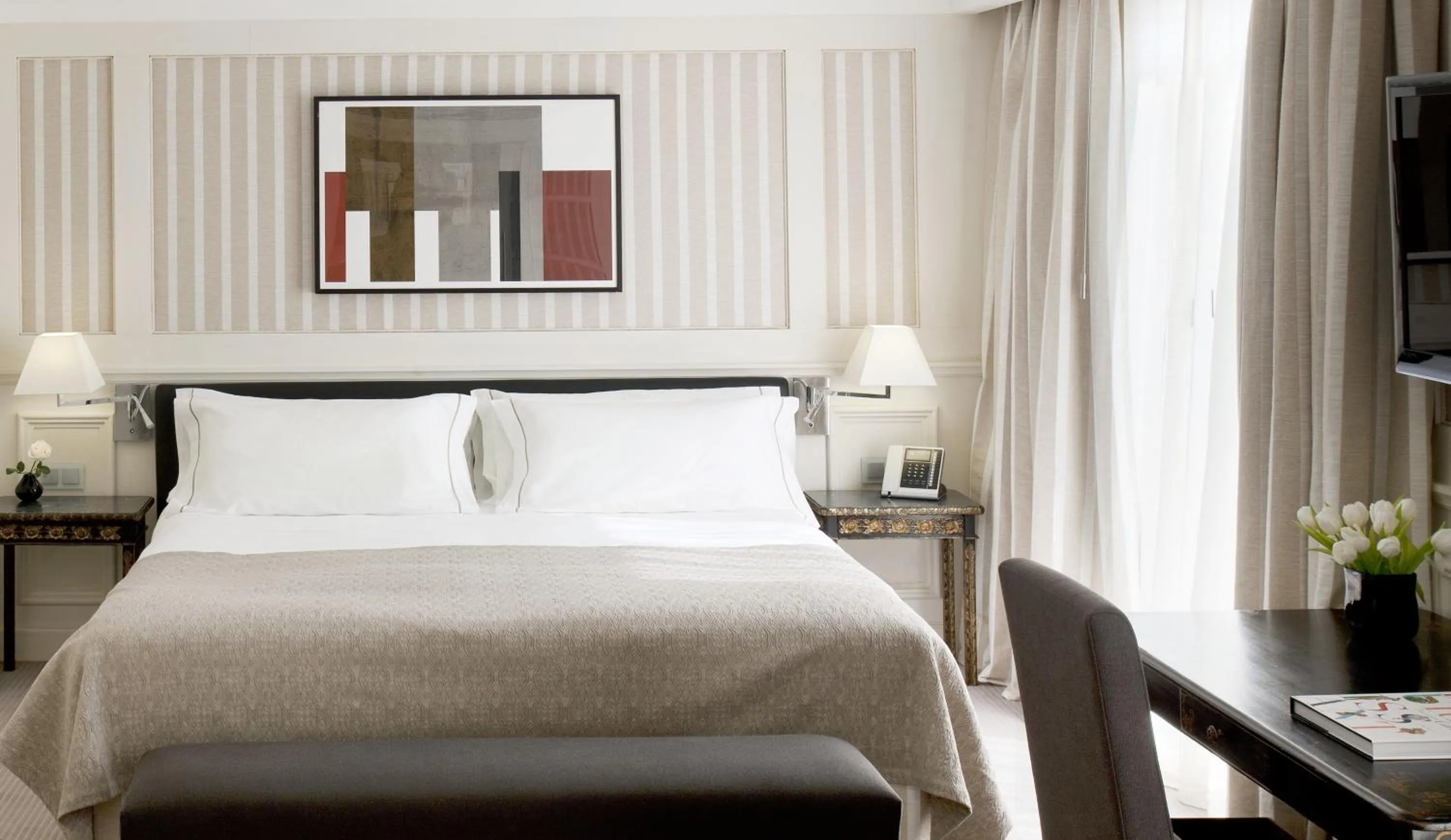 Bed in Majestic Hotel & Spa Barcelona GL