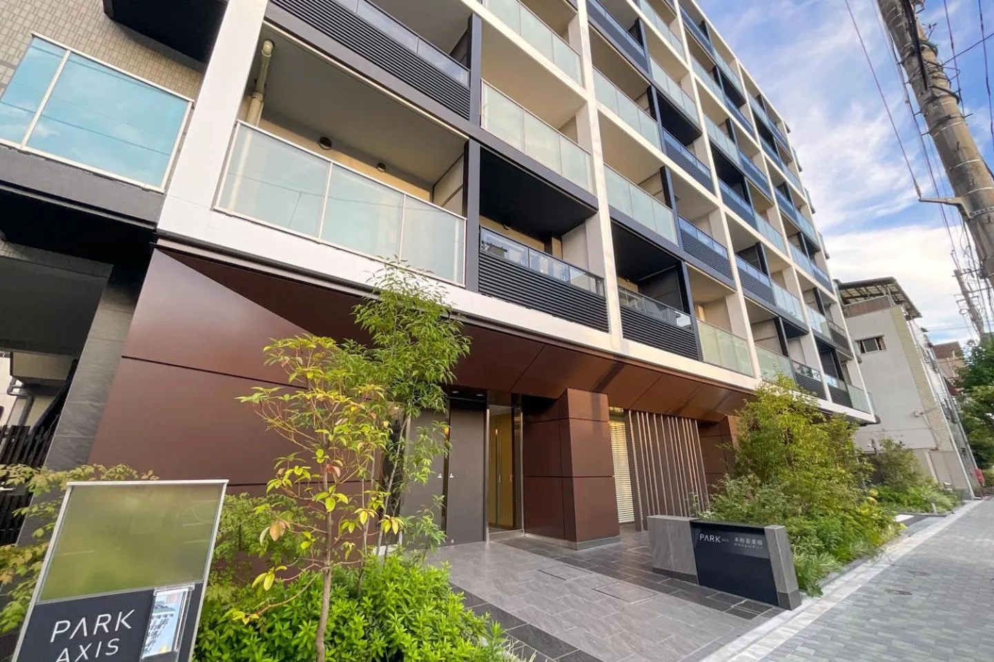 Property building in PARK AXIS Azumabashi