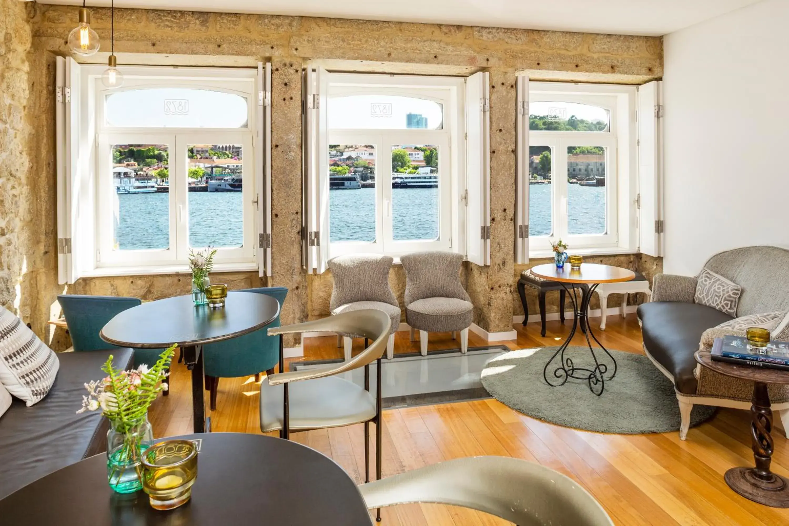 Living room in 1872 River House by Olivia Living room in 1872 River House by Olivia