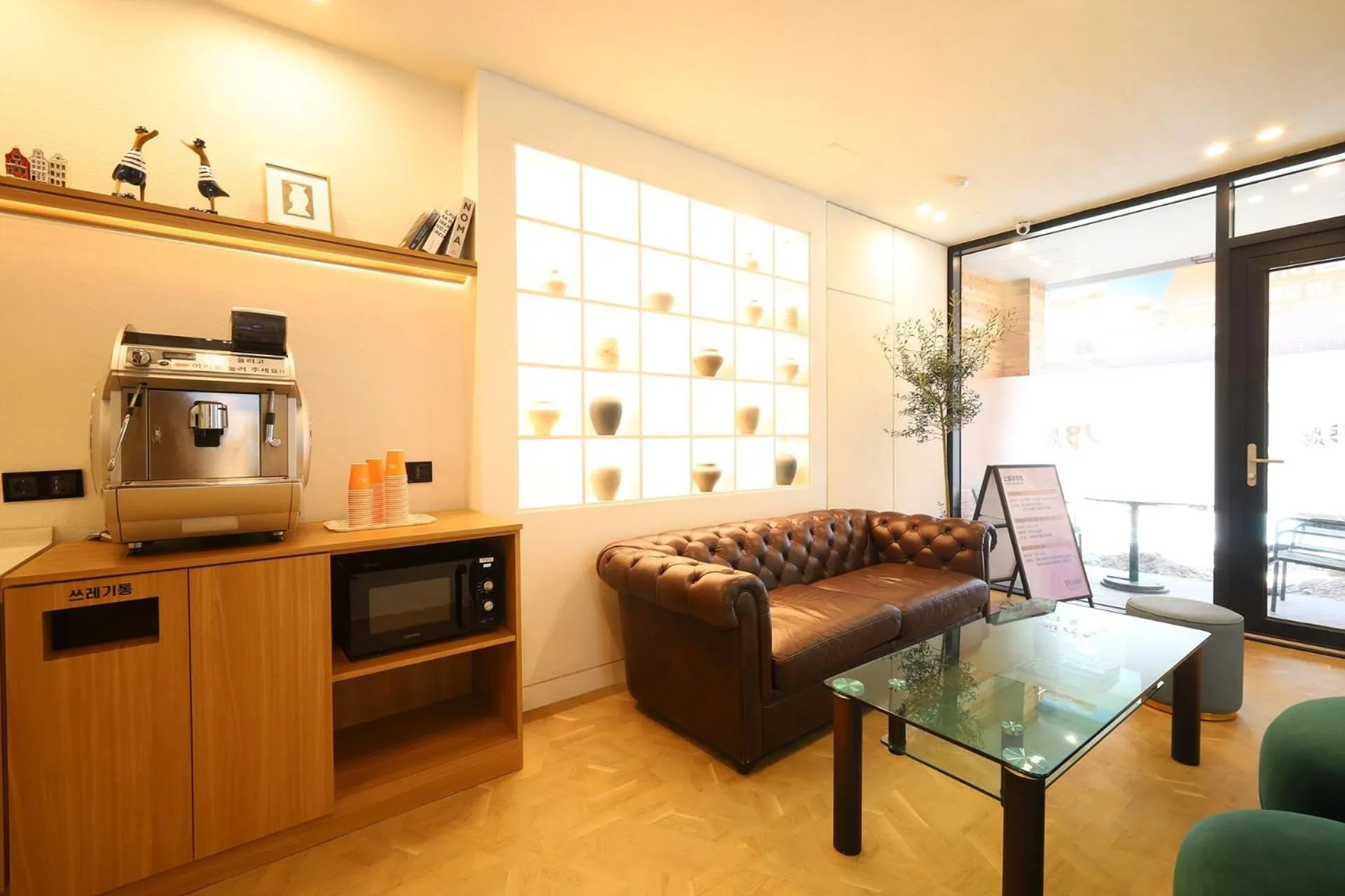 Lobby or reception in JB Plus Hotel