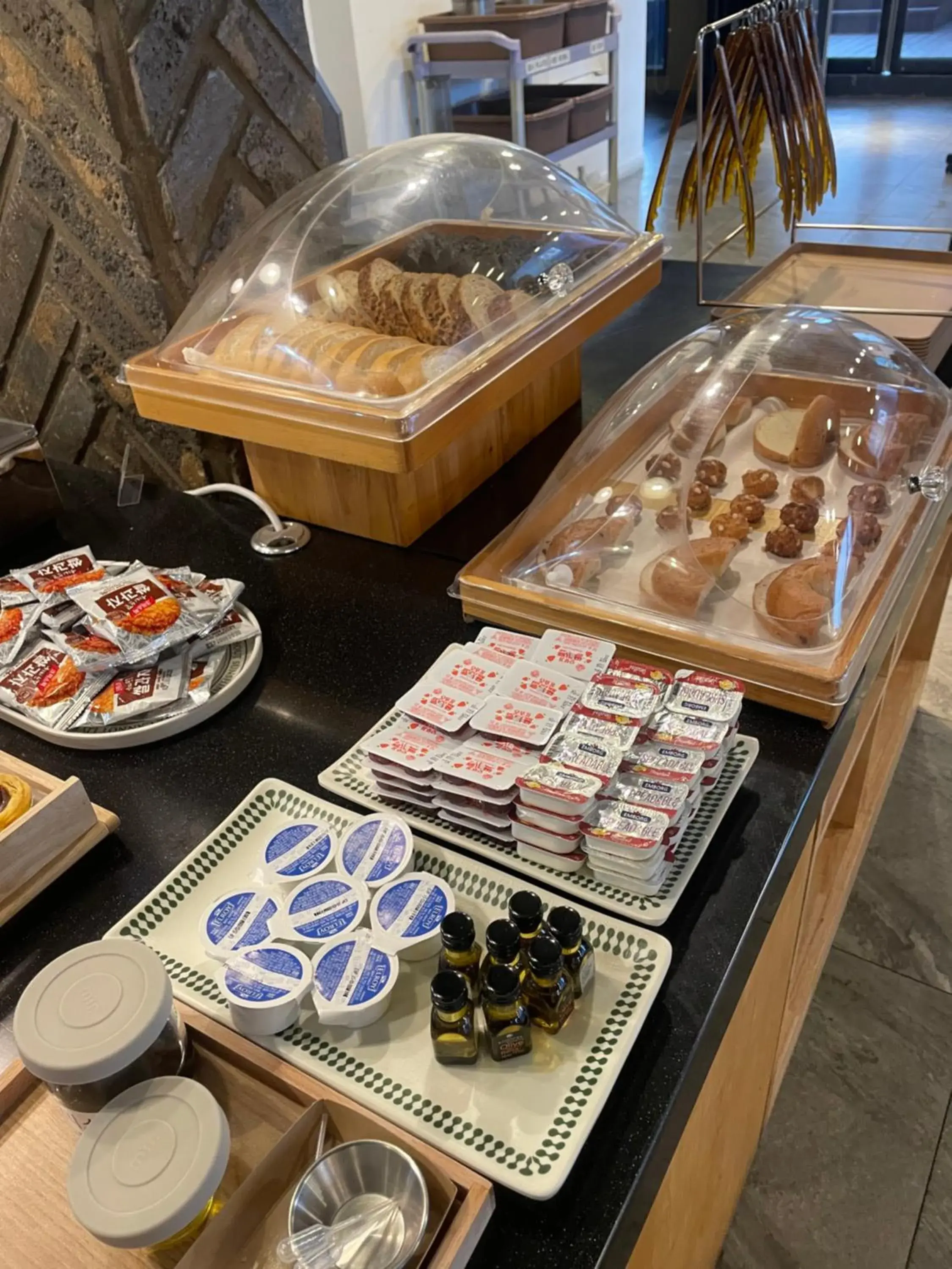 Restaurant/places to eat in JB Plus Hotel Restaurant/places to eat in JB Plus Hotel