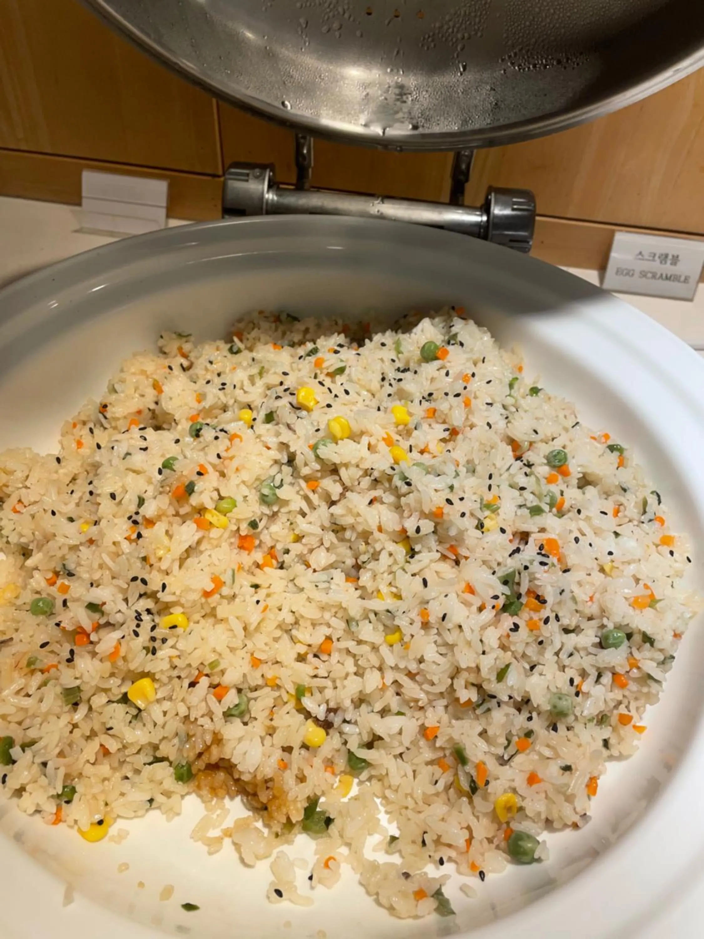 Restaurant/places to eat in JB Plus Hotel