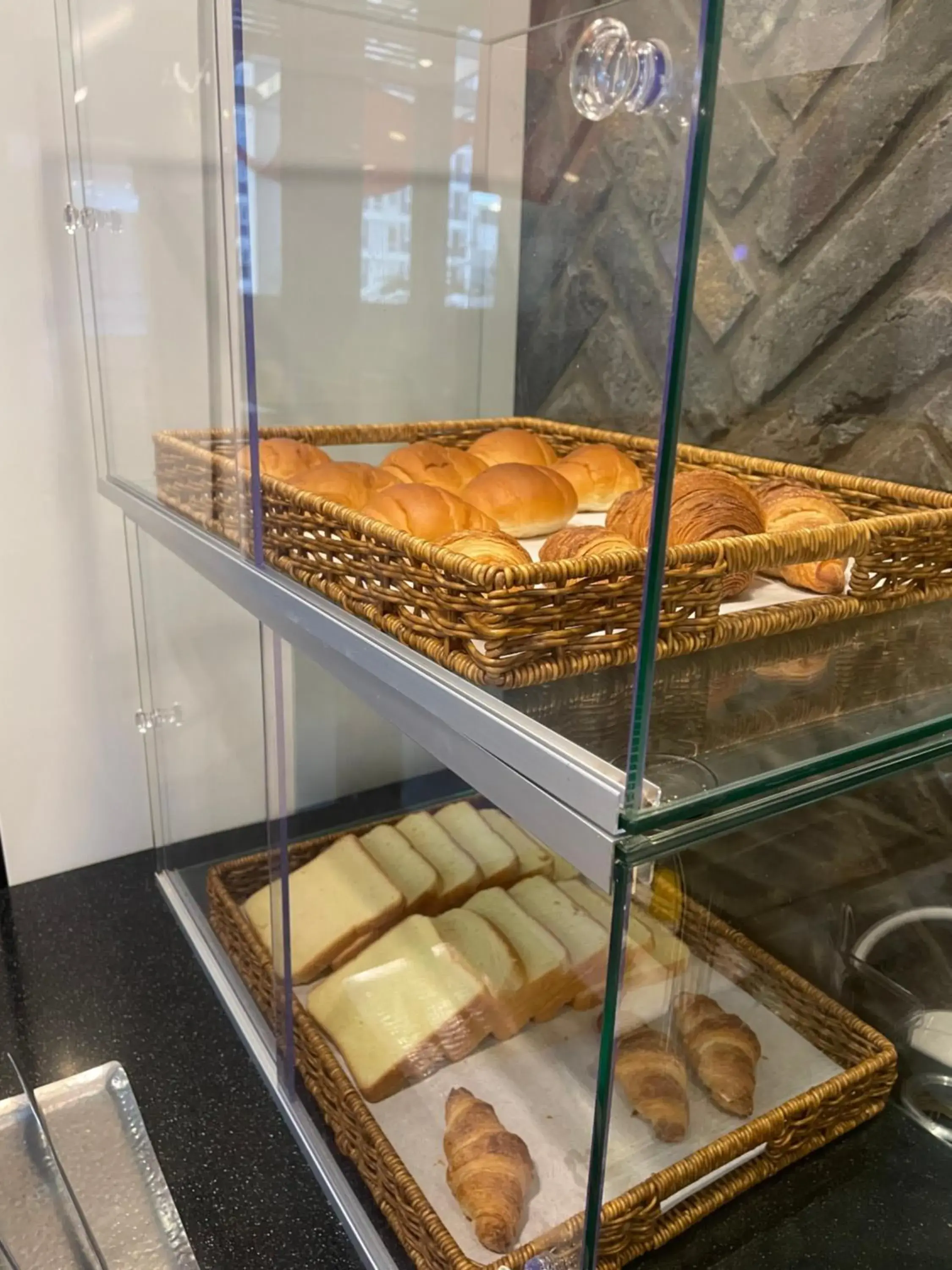 Restaurant/places to eat in JB Plus Hotel Restaurant/places to eat in JB Plus Hotel