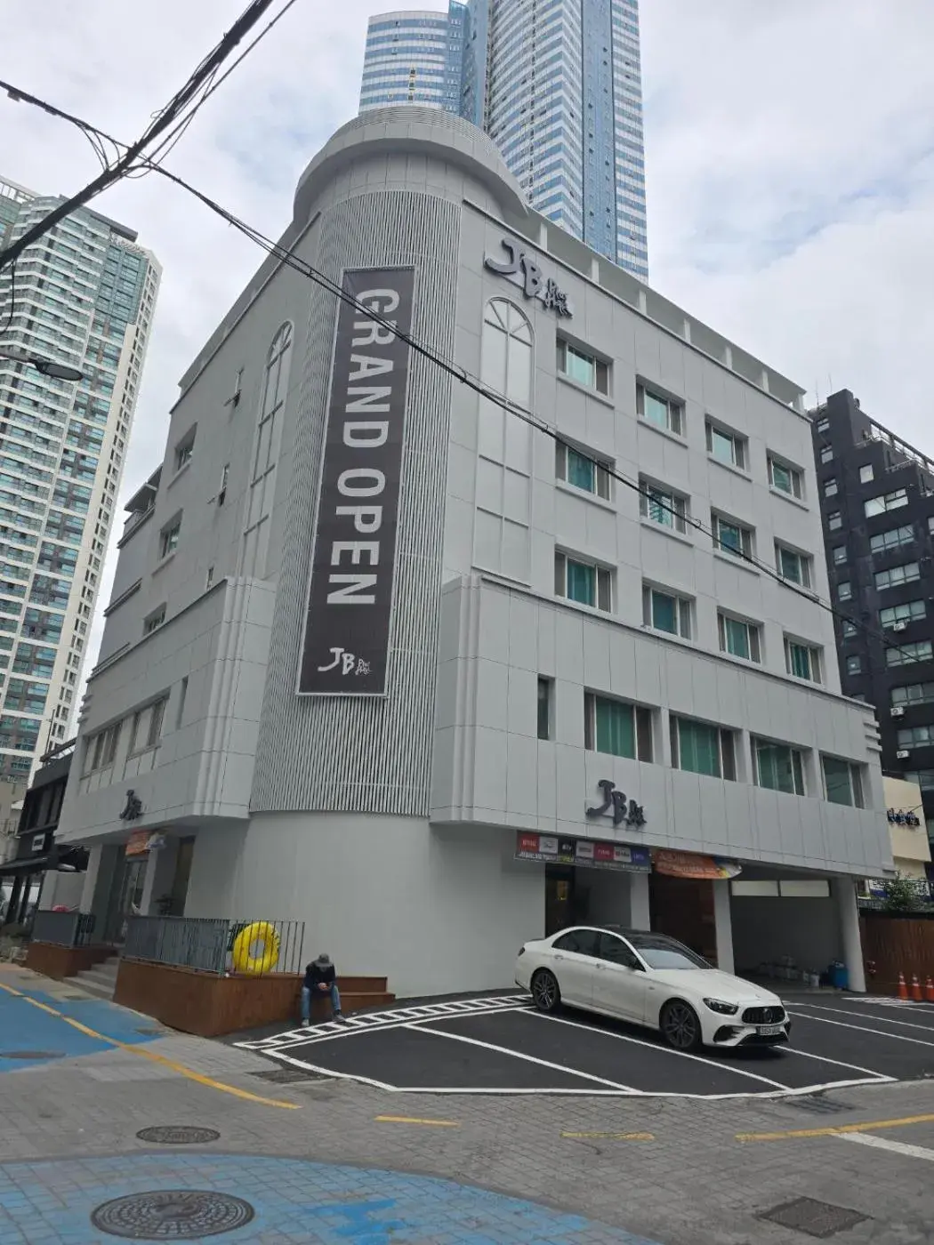 Property building in JB Plus Hotel Property building in JB Plus Hotel