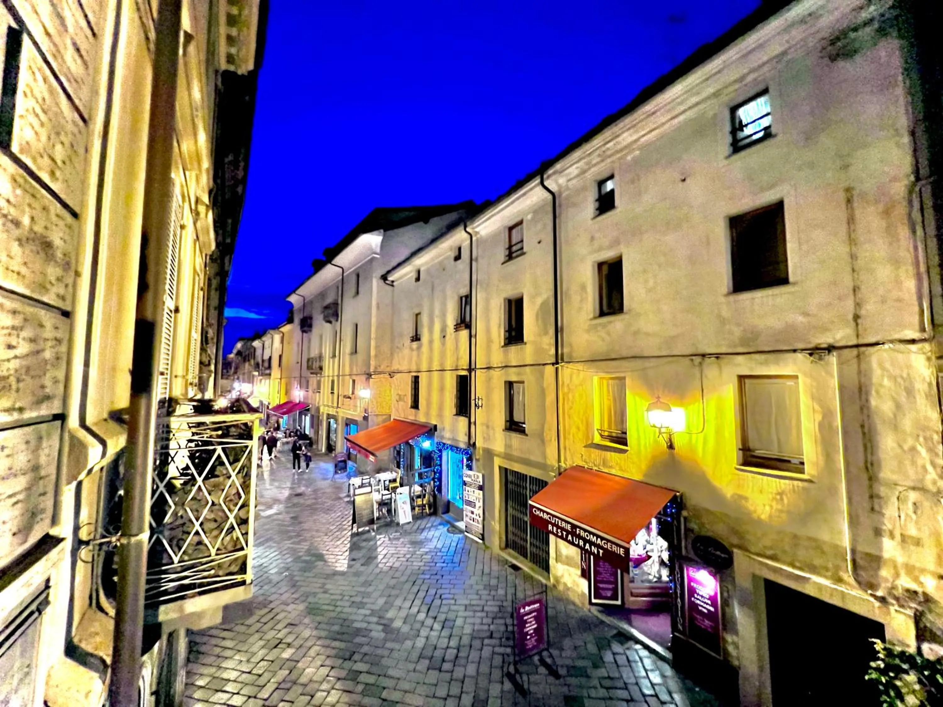 Property building in Le Porte luxury apartment