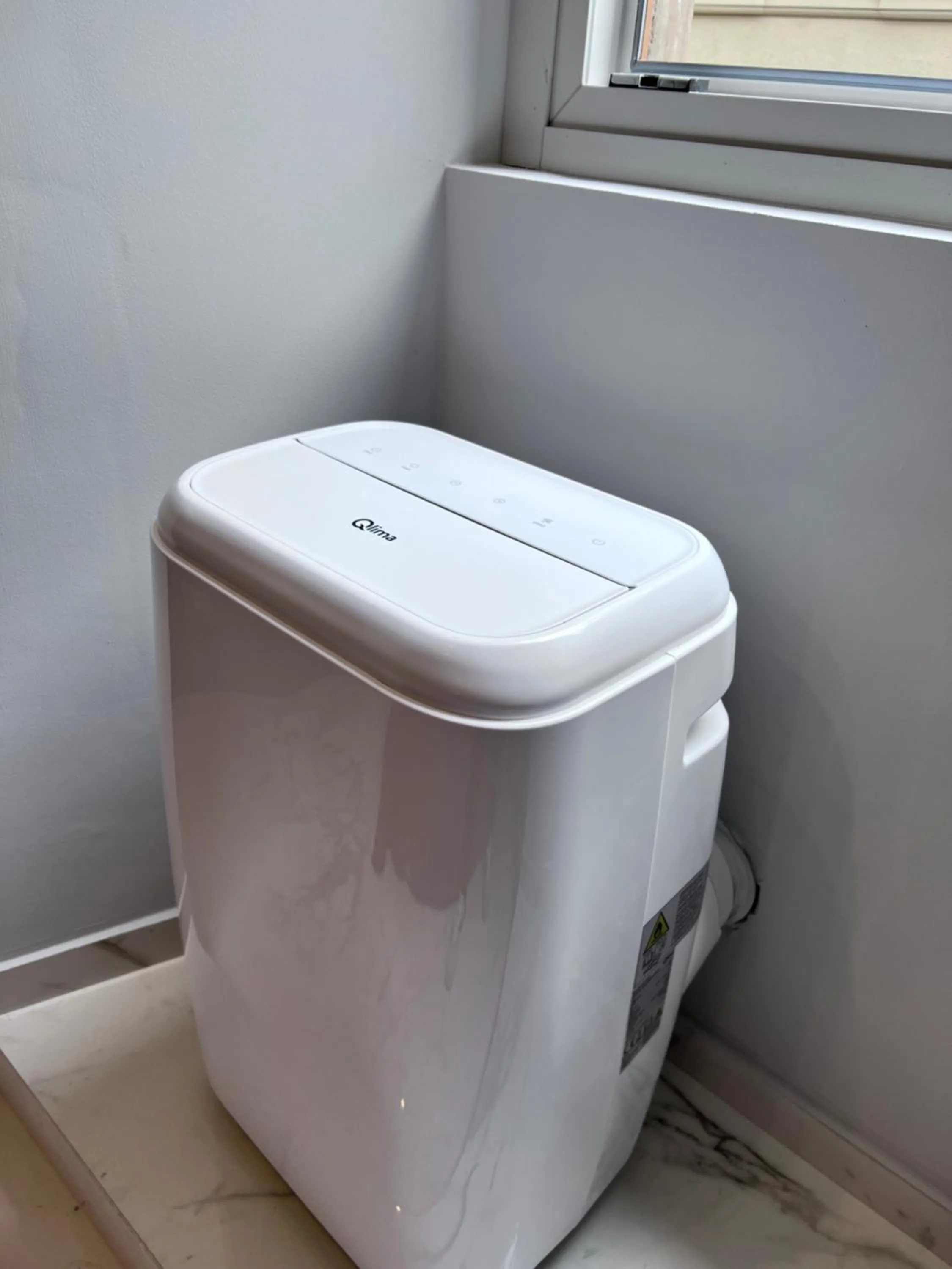 air conditioner in Le Porte luxury apartment
