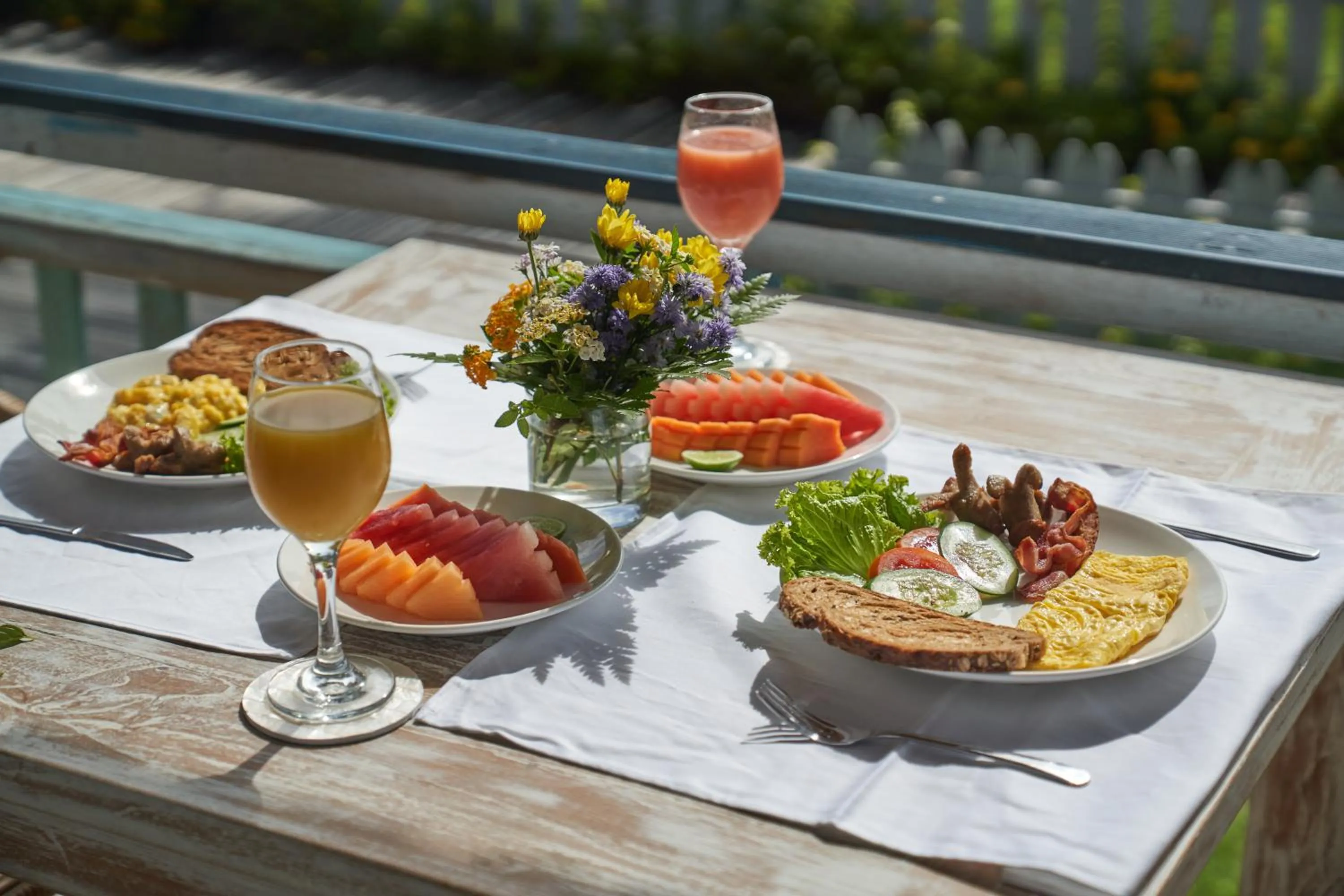 Food and drinks in Casa Batu Belig