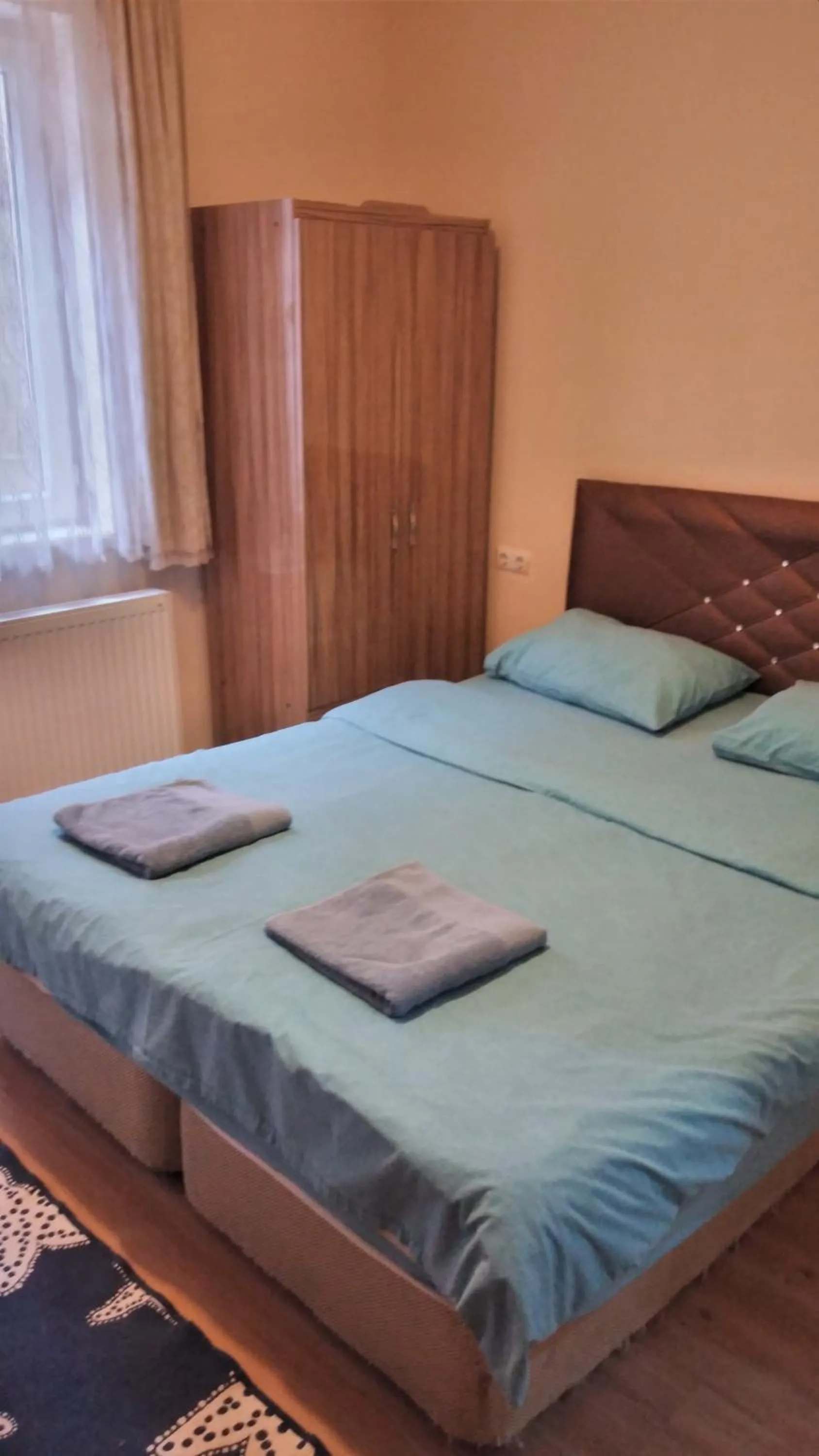 Photo of the whole room in Emre's Stone House