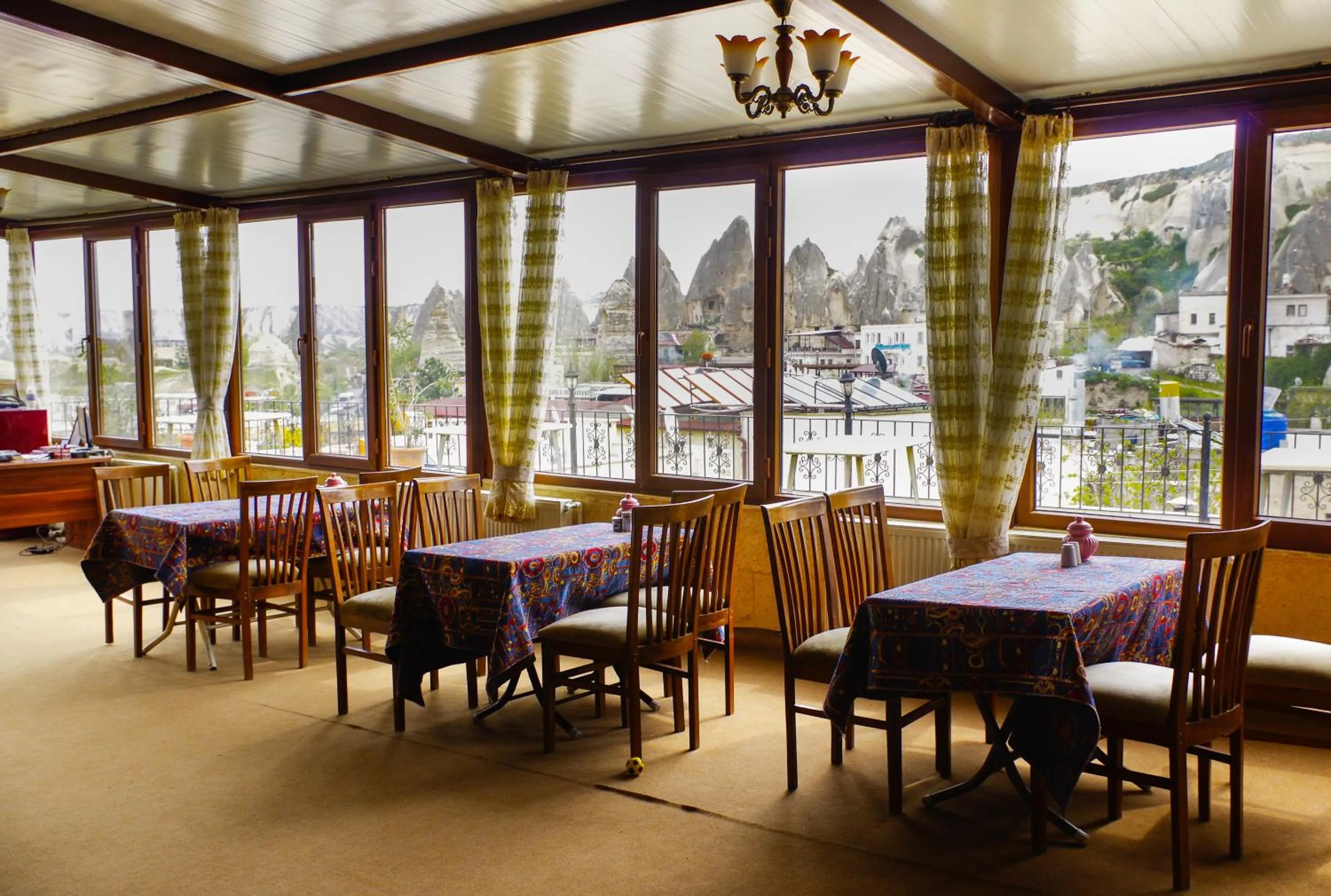 Restaurant/places to eat in Emre's Stone House