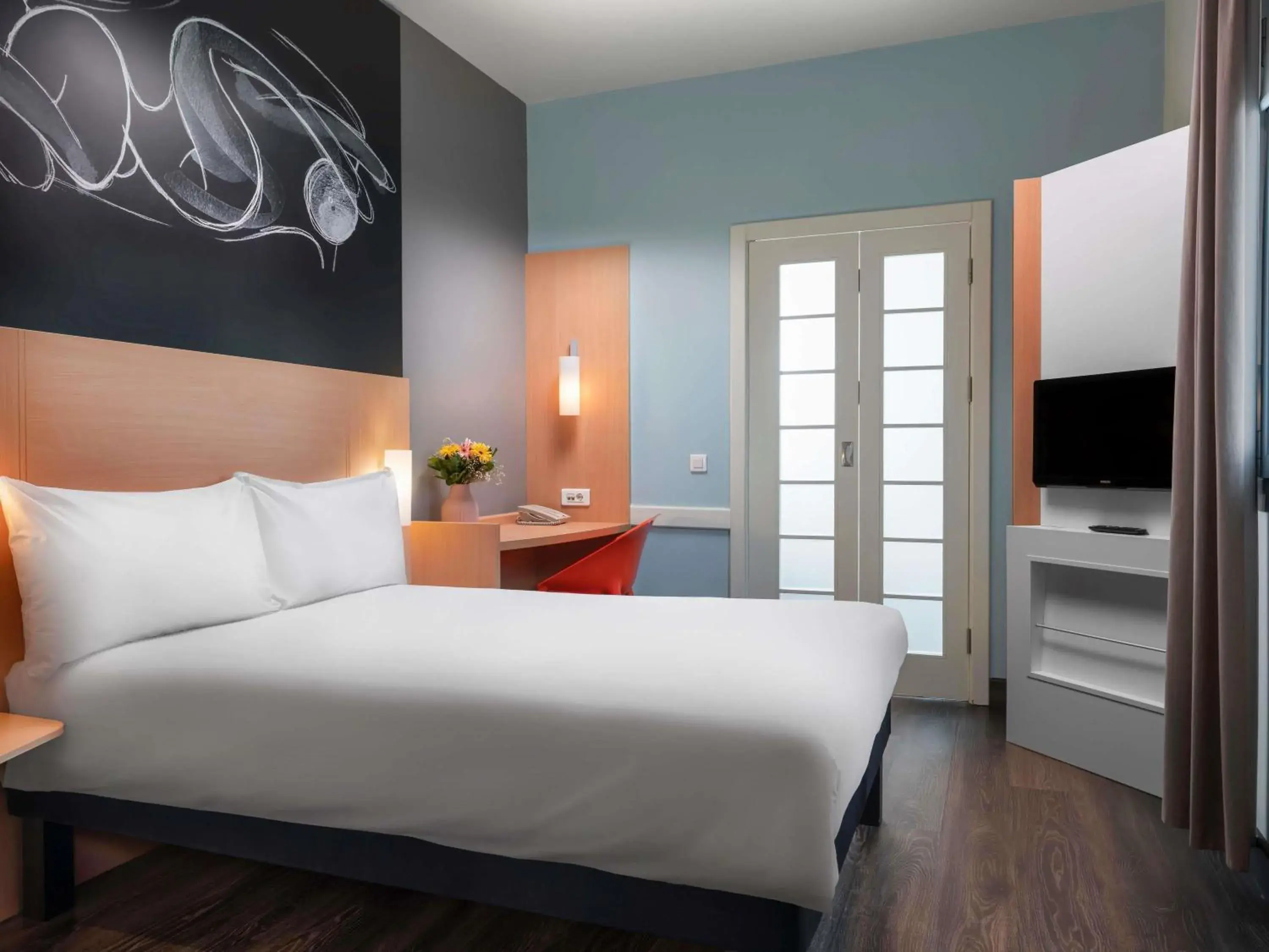 Bedroom, Bed in ibis Ankara Airport Hotel Bedroom, Bed in ibis Ankara Airport Hotel