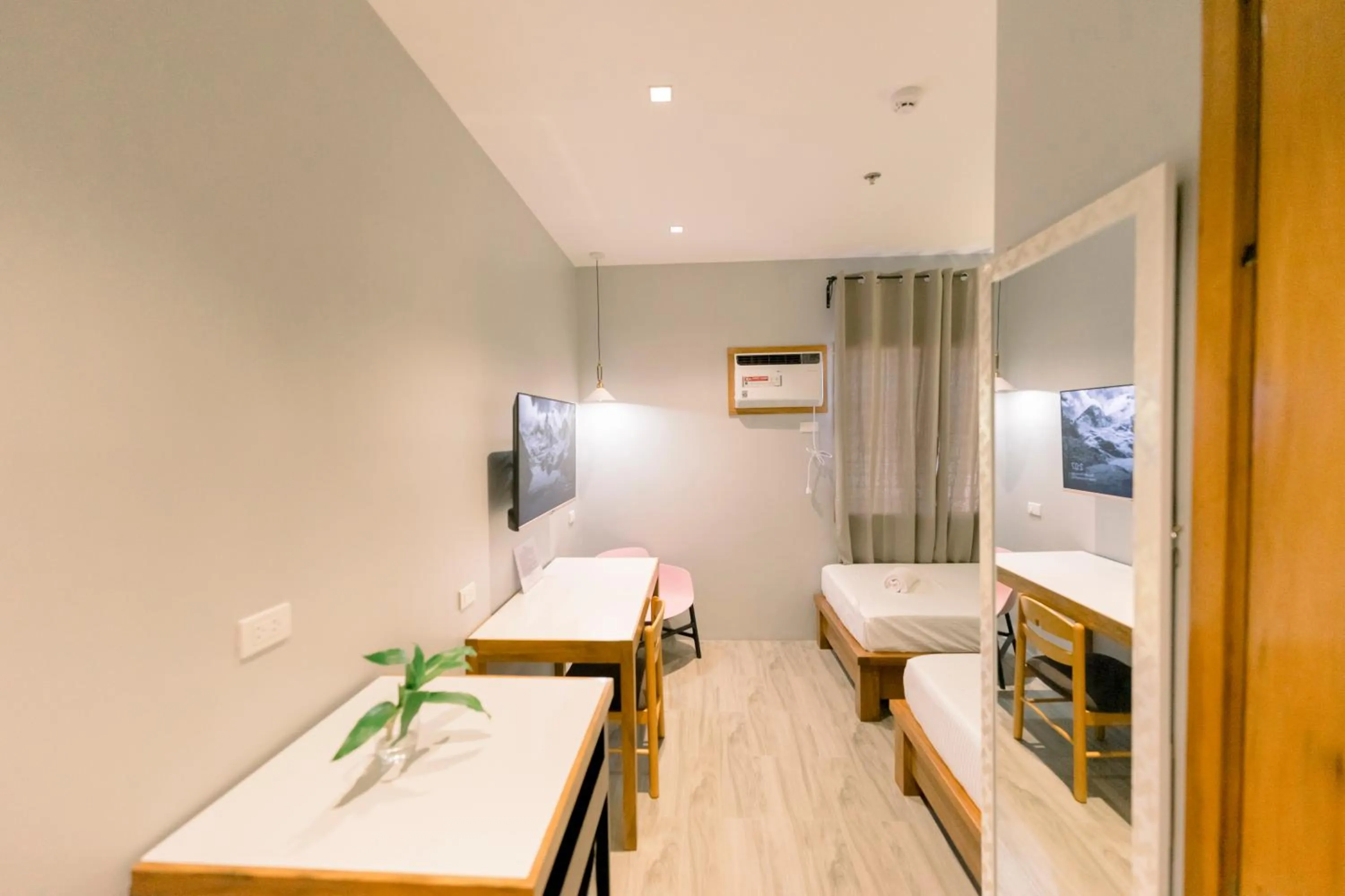 Bedroom, Bed in Madonna Hometel and Suites New Pandan