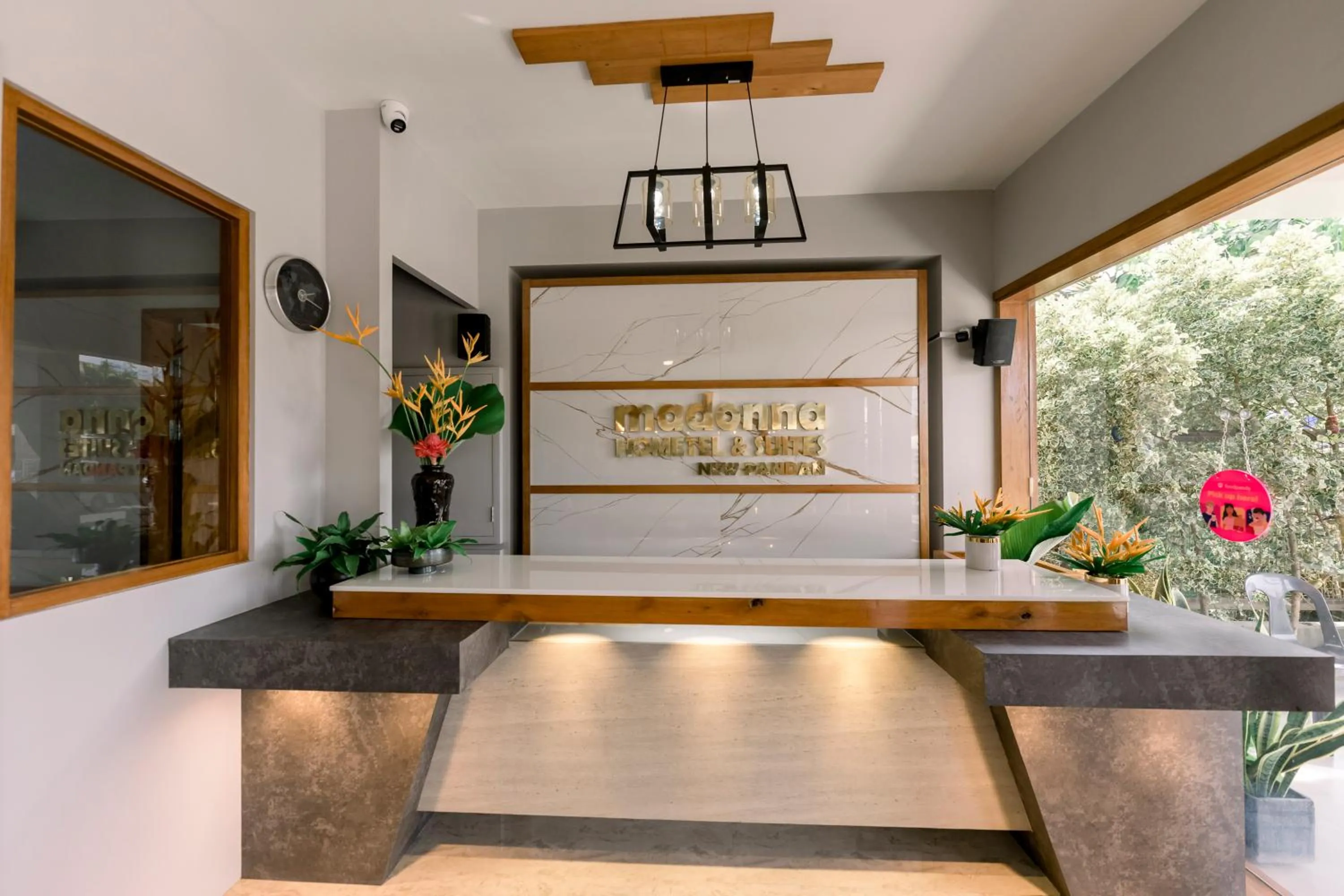 Property building in Madonna Hometel and Suites New Pandan