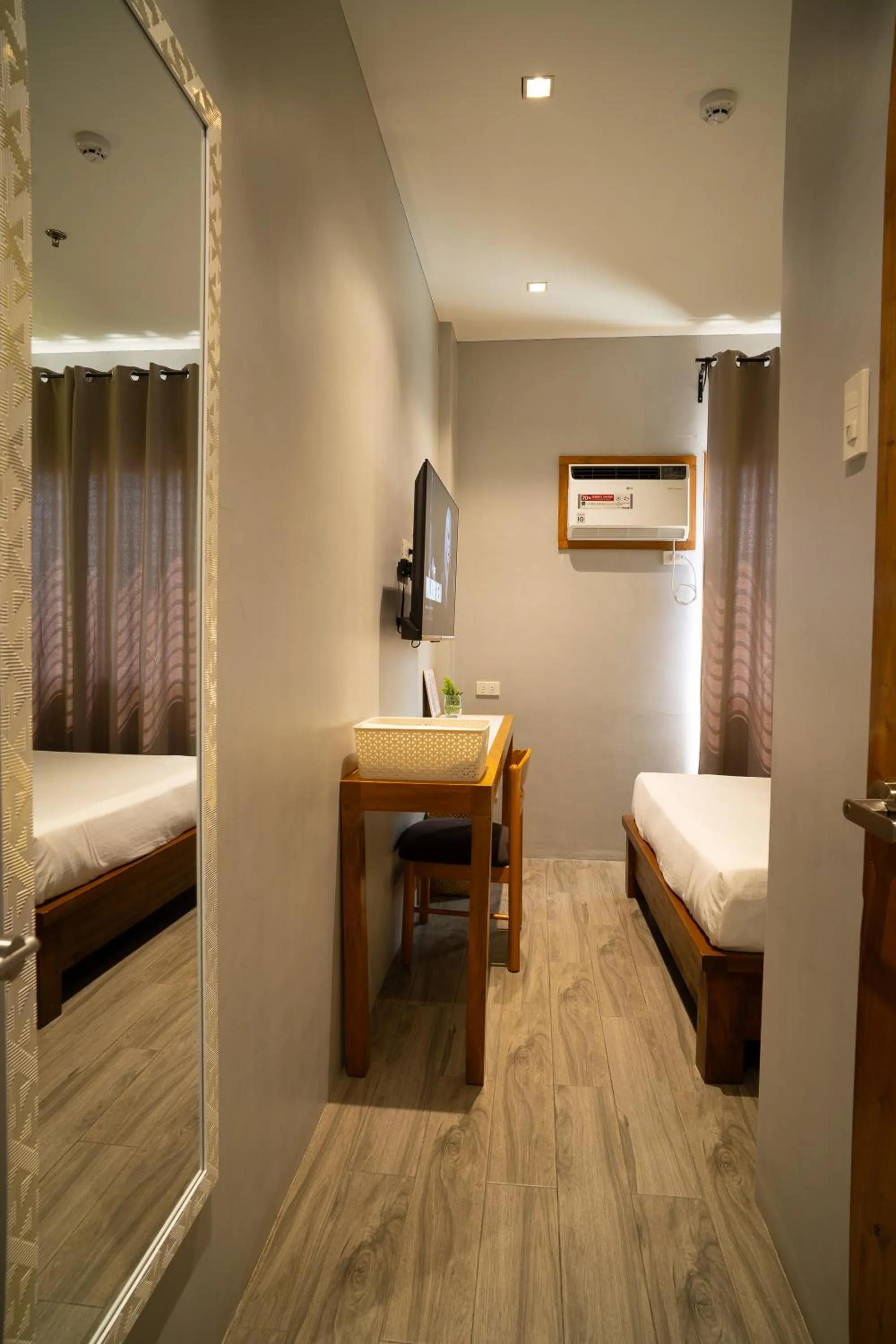 Bedroom, Bed in Madonna Hometel and Suites New Pandan