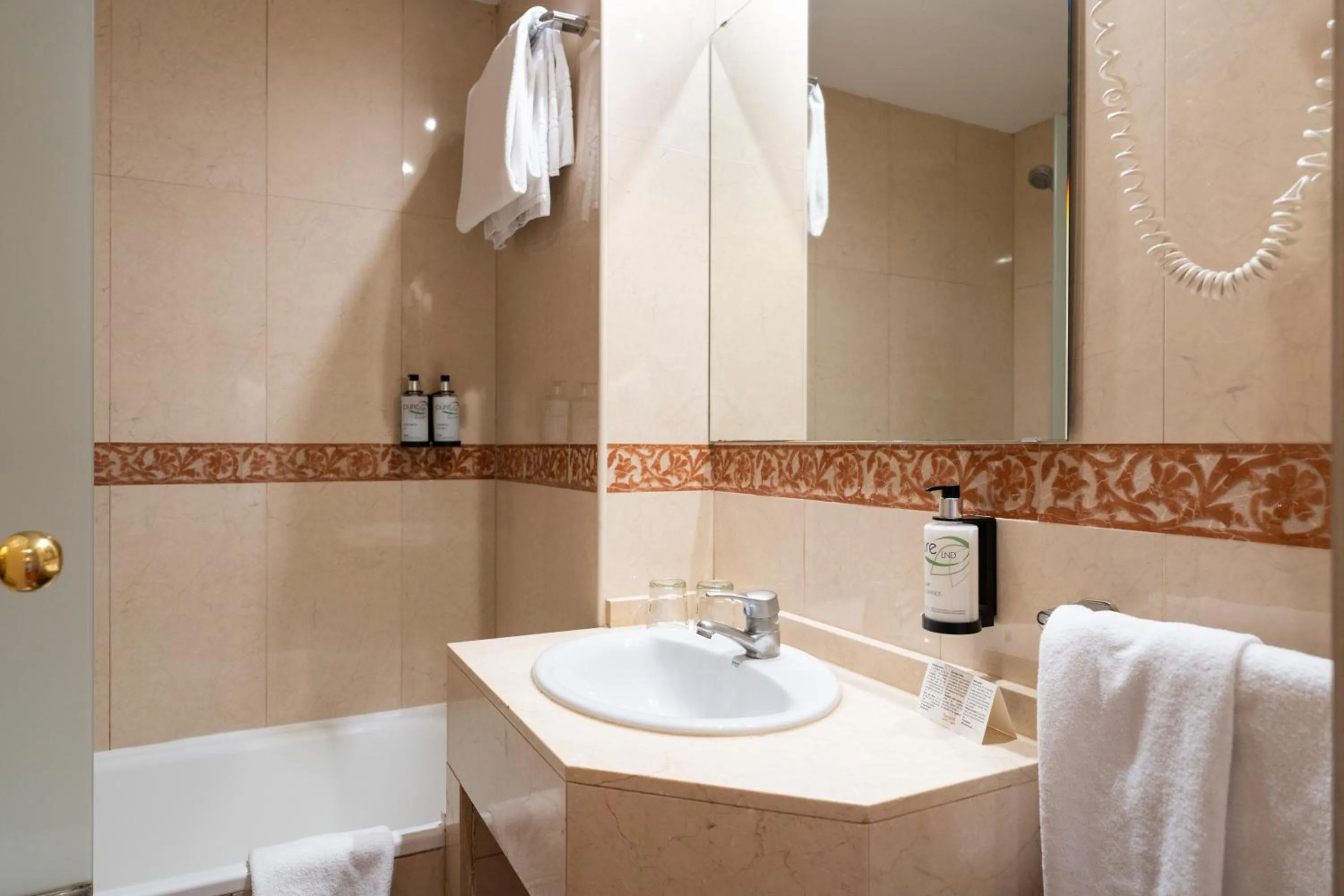 Bathroom in Sunotel Junior